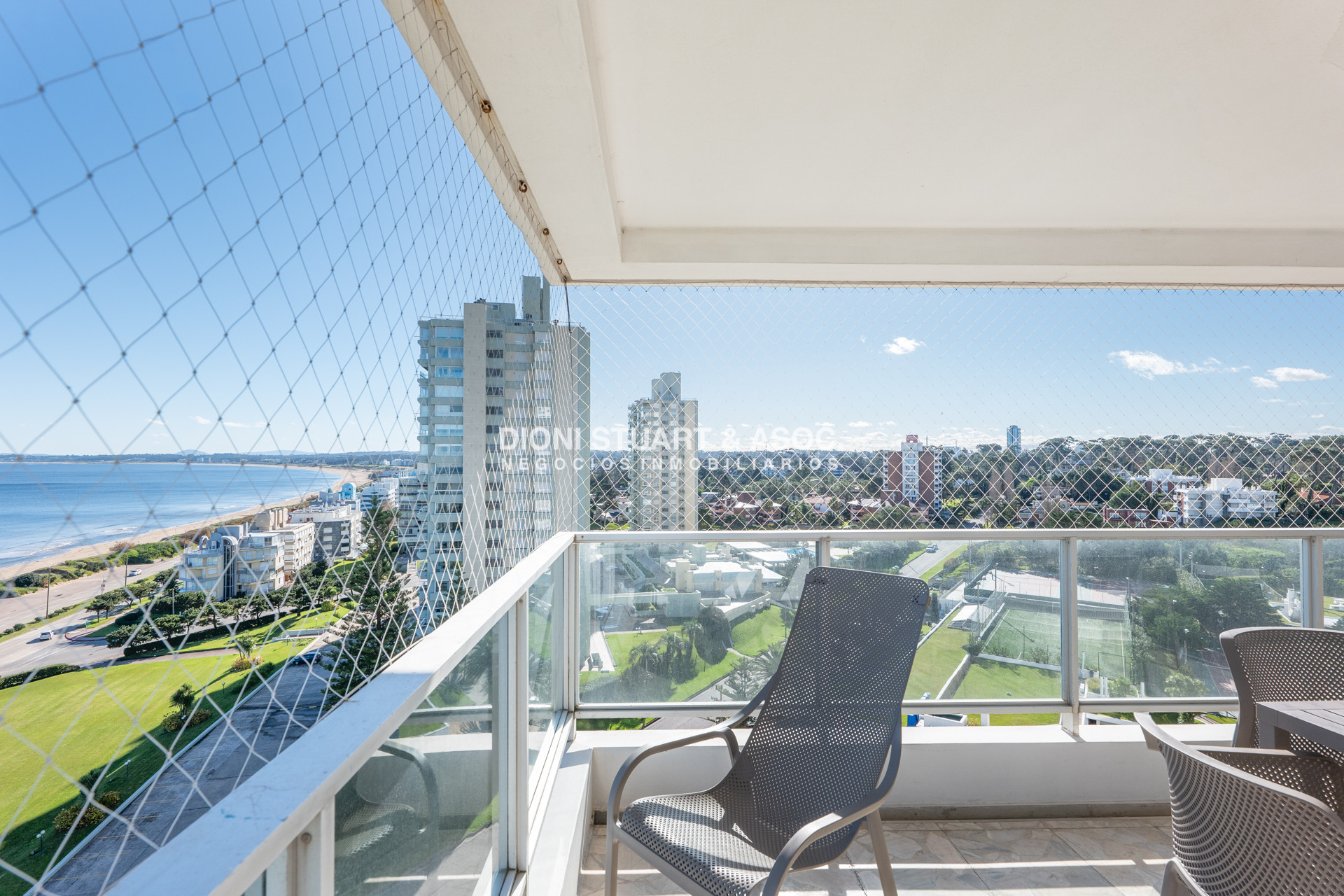 Apartamento ID.690 - APARTAMENTO DE 3 DORMITORIOS FRENTE AL MAR EN ALQUILER COMPLEJO LINCOLN CENTER TORRE WASHINGTON