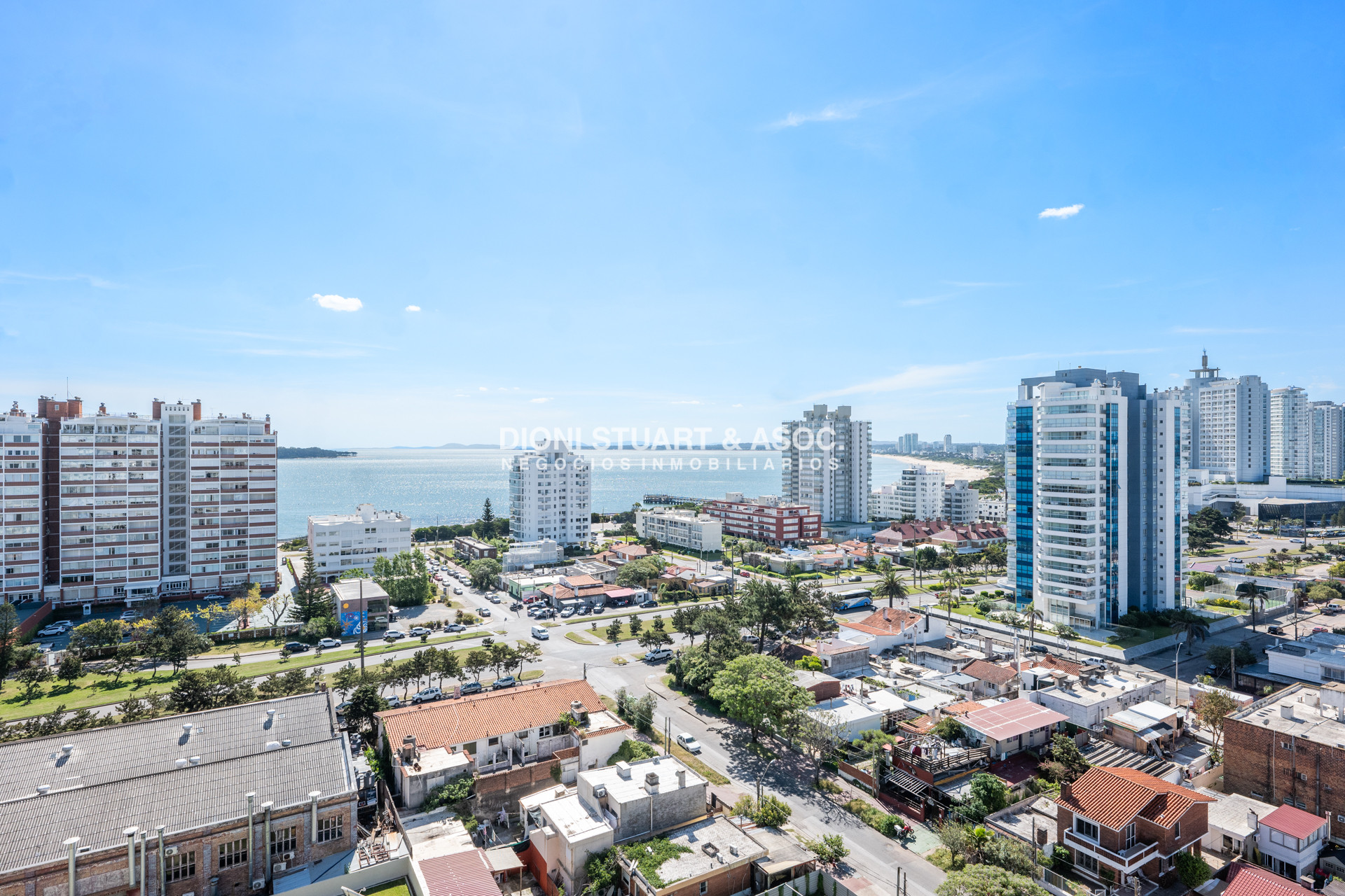 Apartamento ID.1098 - VENTA APARTAMENTO 3 DORMITORIOS RECICLADO PARQUEMAR CENTER PLAYA BRAVA 