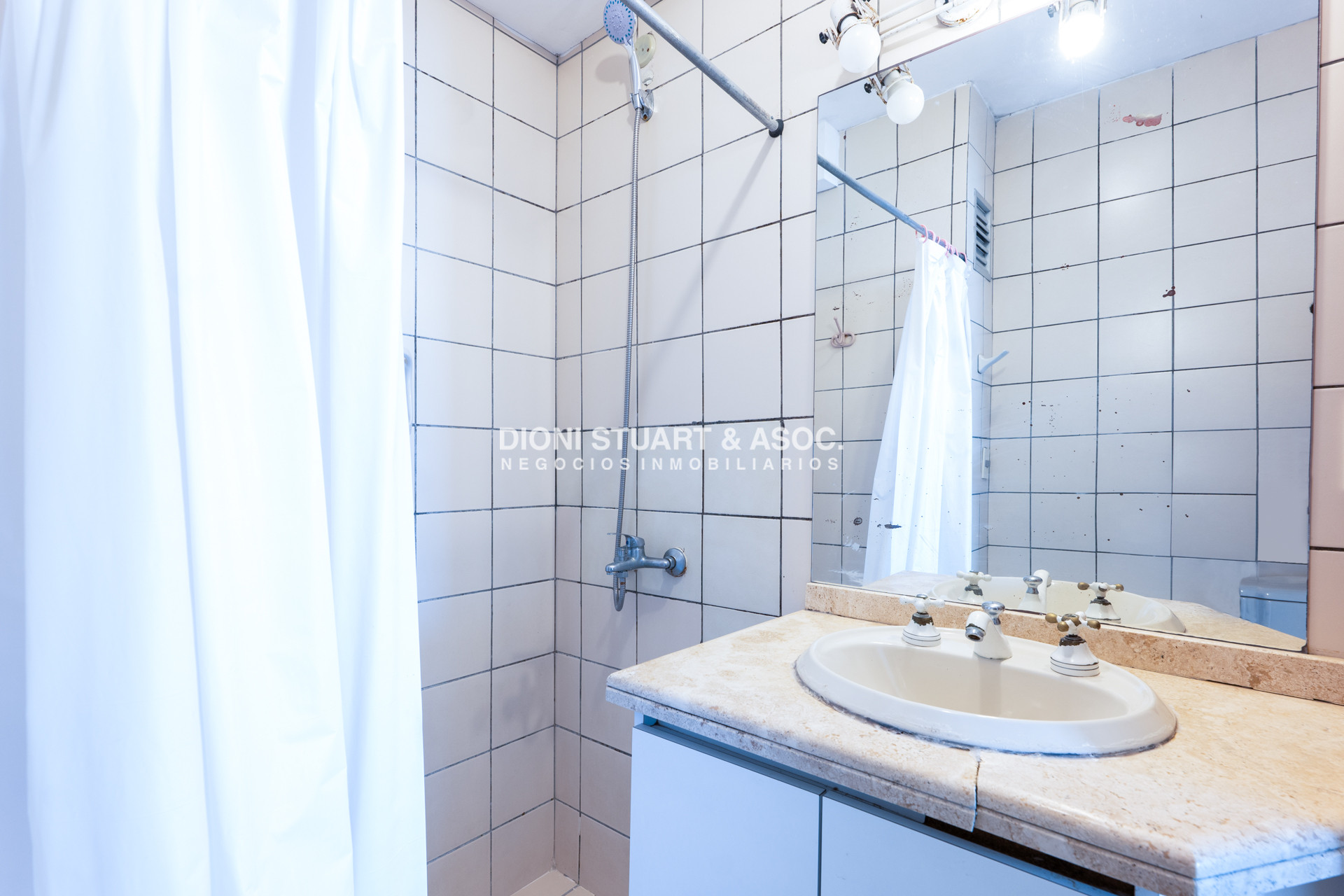 Apartamento ID.372 - DEPARTAMENTO PENT HOUSE DUPLEX CON VISTA AL MAR - EDIFICIO CAP FERRAT - 2 DORMITORIOS