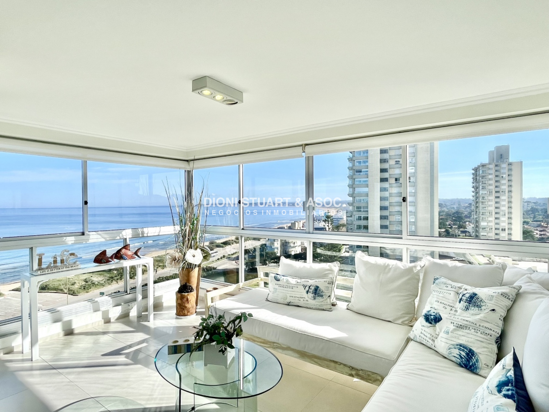 Apartamento ID.35 - Torre Washington En Venta - Complejo Lincoln Center - Totalmente Reciclado - 3 Dormitorios - Punta del Este