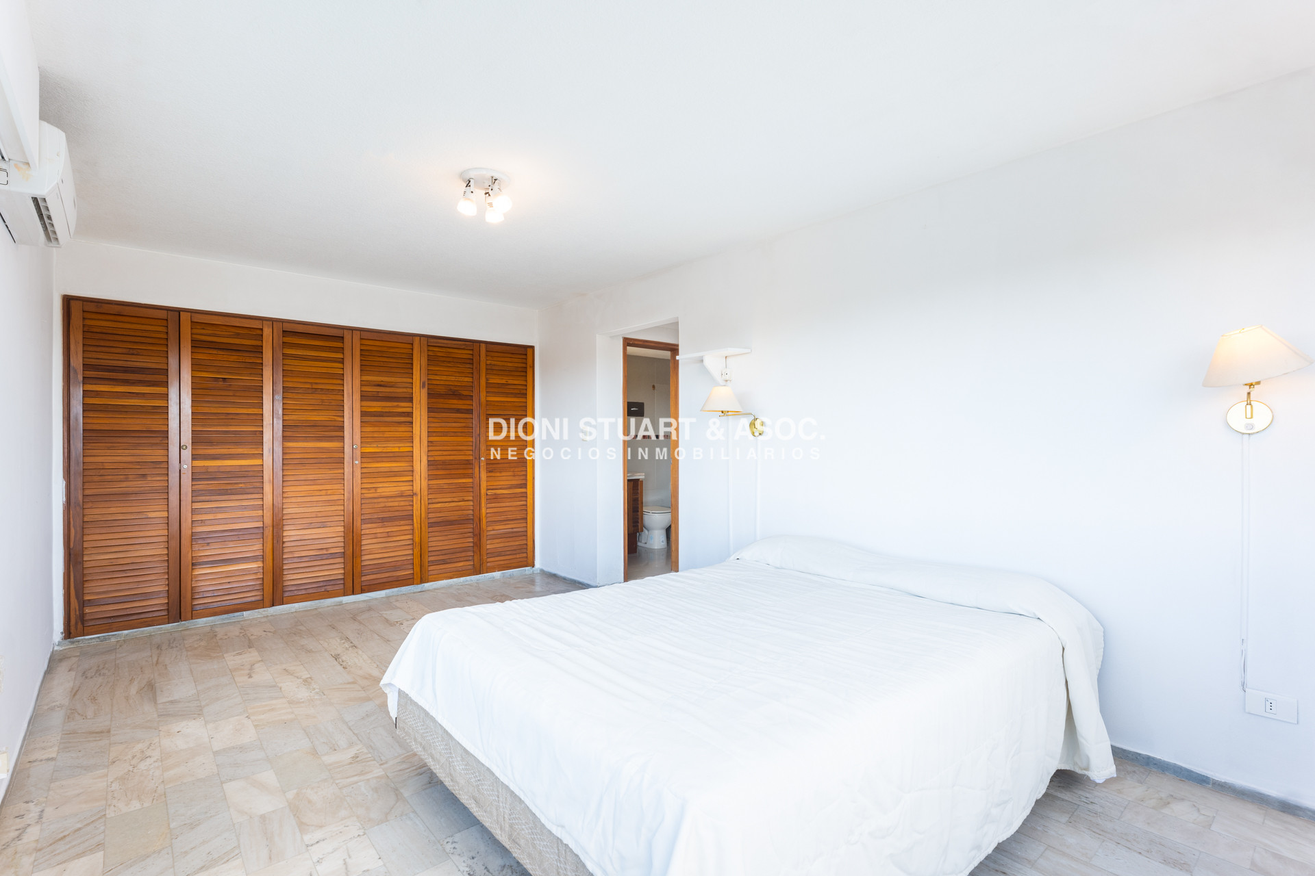 Apartamento ID.778 - Apartamento en Venta en Oportunidad - Roosevelt Center - 3 Dormitorios - Reciclado