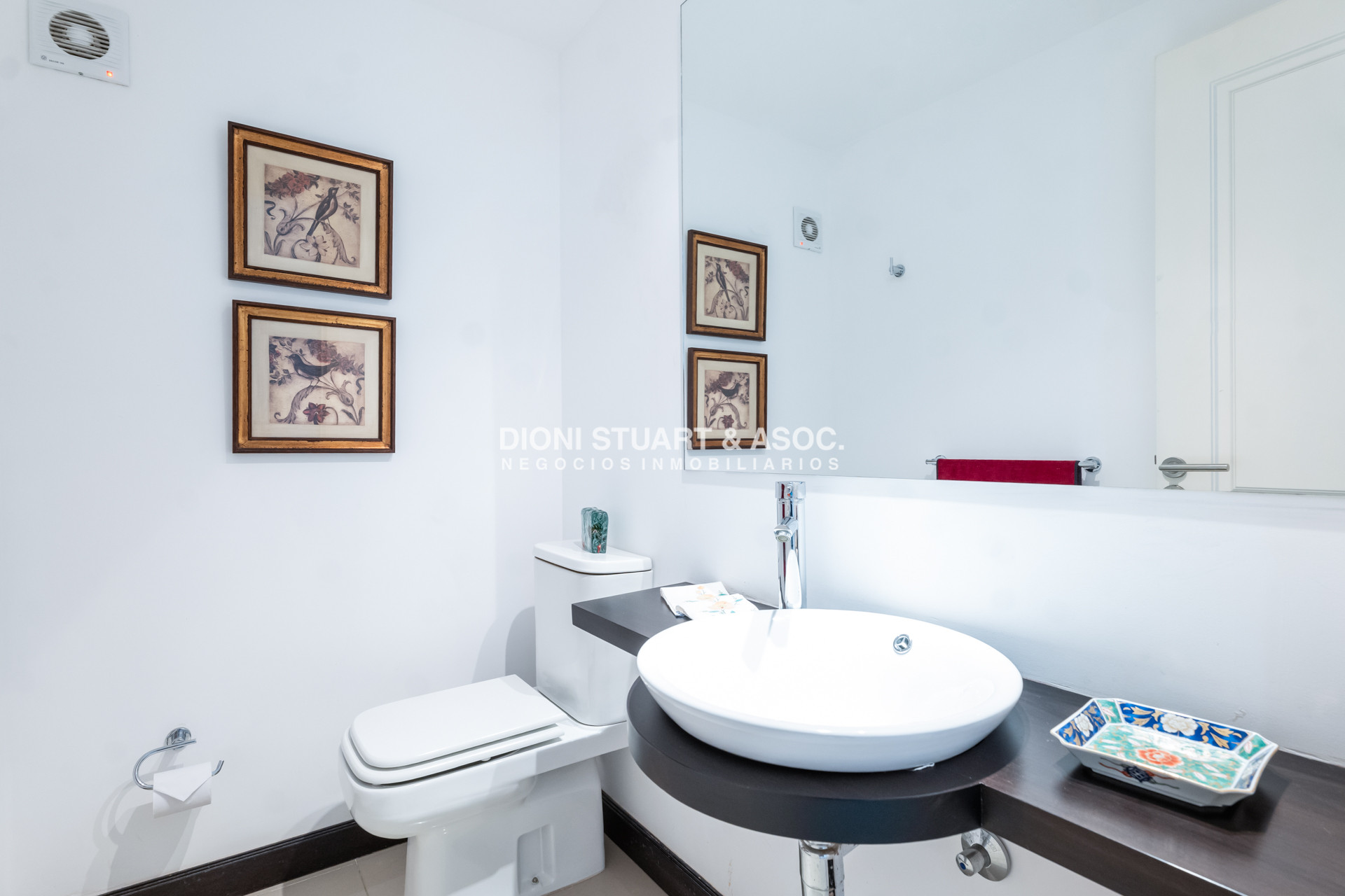 Apartamento ID.939 - TORRE LOBOS DEPARTAMENTO CENTRAL EN VENTA DE 3 DORMITORIOS EN SUITE + DEP. SERV. - PRIMERA LINEA PLAYA BRAVA