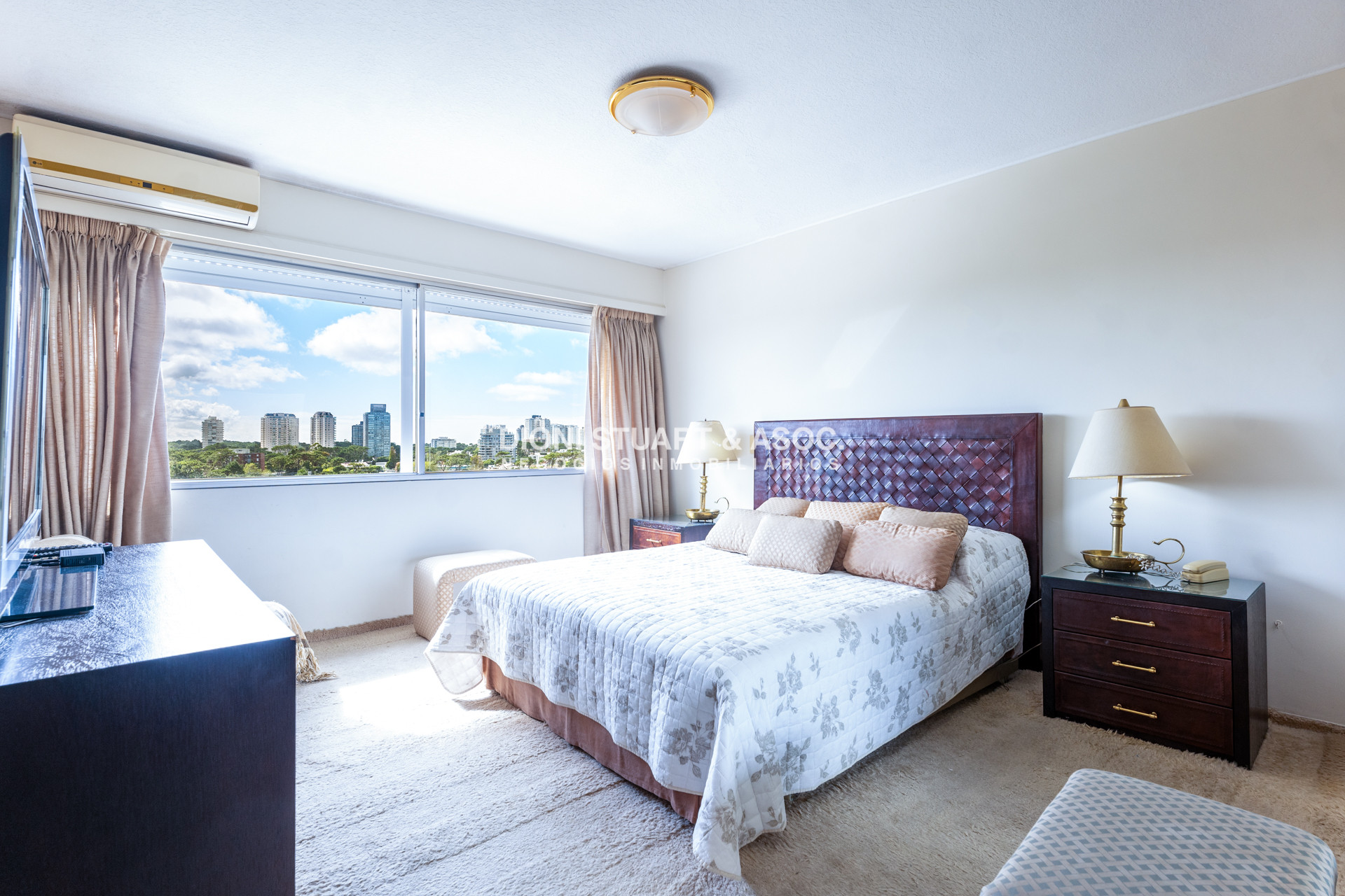 Apartamento ID.936 - DEPARTAMENTO EN VENTA EN TUNQUELEN II RECICLADO - 3 DORMITORIOS + DEP. SERV.