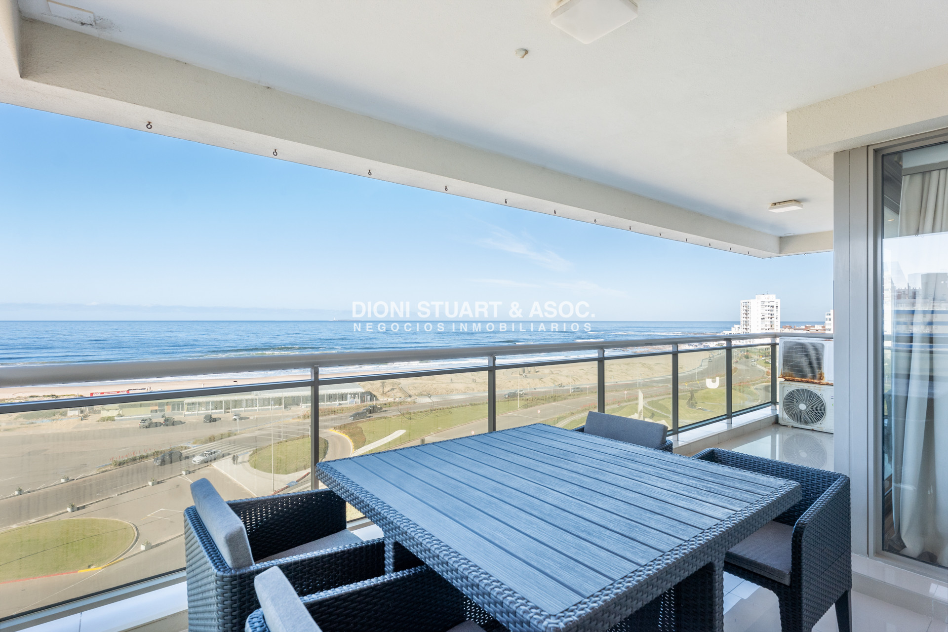 Apartamento ID.984 - IMPERIALE II ESQUINERO APARTAMENTO EN VENTA - 3 DORMITORIOS EN SUITE + DEPENDENCIA