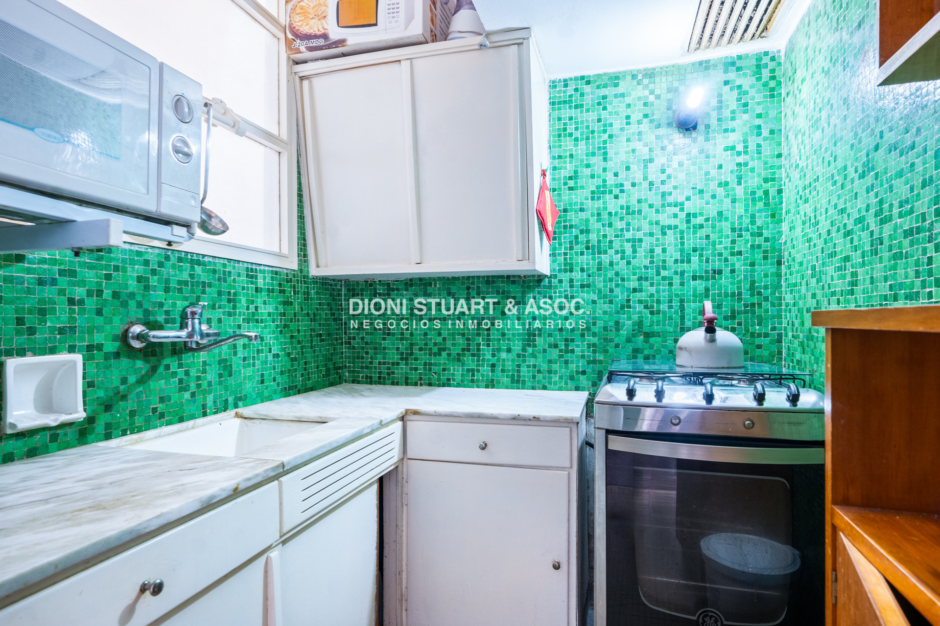 Apartamento ID.961 - APARTAMENTO EN VENTA DE 1 DORM Y MEDIO CON VISTA AL MAR EN LA PENÍNSULA PUNTA DEL ESTE
