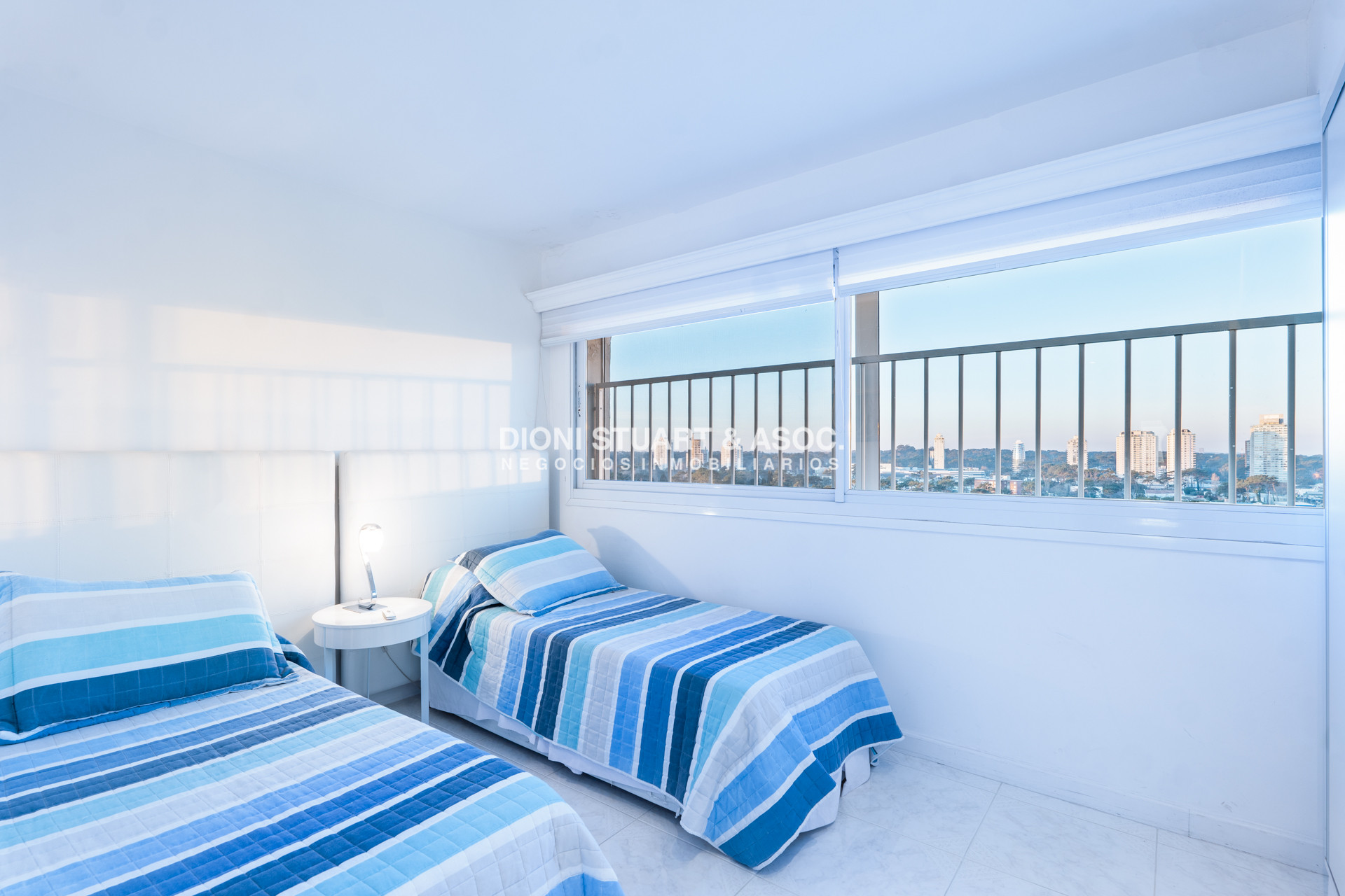 Apartamento ID.1055 - VENTA APARTAMENTO 6 DORMITORIOS - TEQUENDAMA I - PENT HOUSE DUPLEX - PLAYA MANSA 