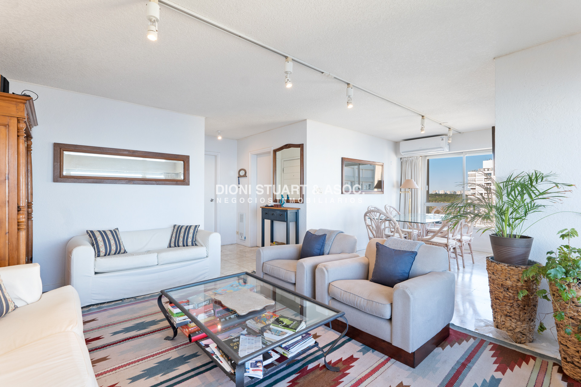 Apartamento ID.687 - Alquiler de Temporada - Edificio Fragata - Frente al Mar - 3 Dormitorios - Todos los Amenities