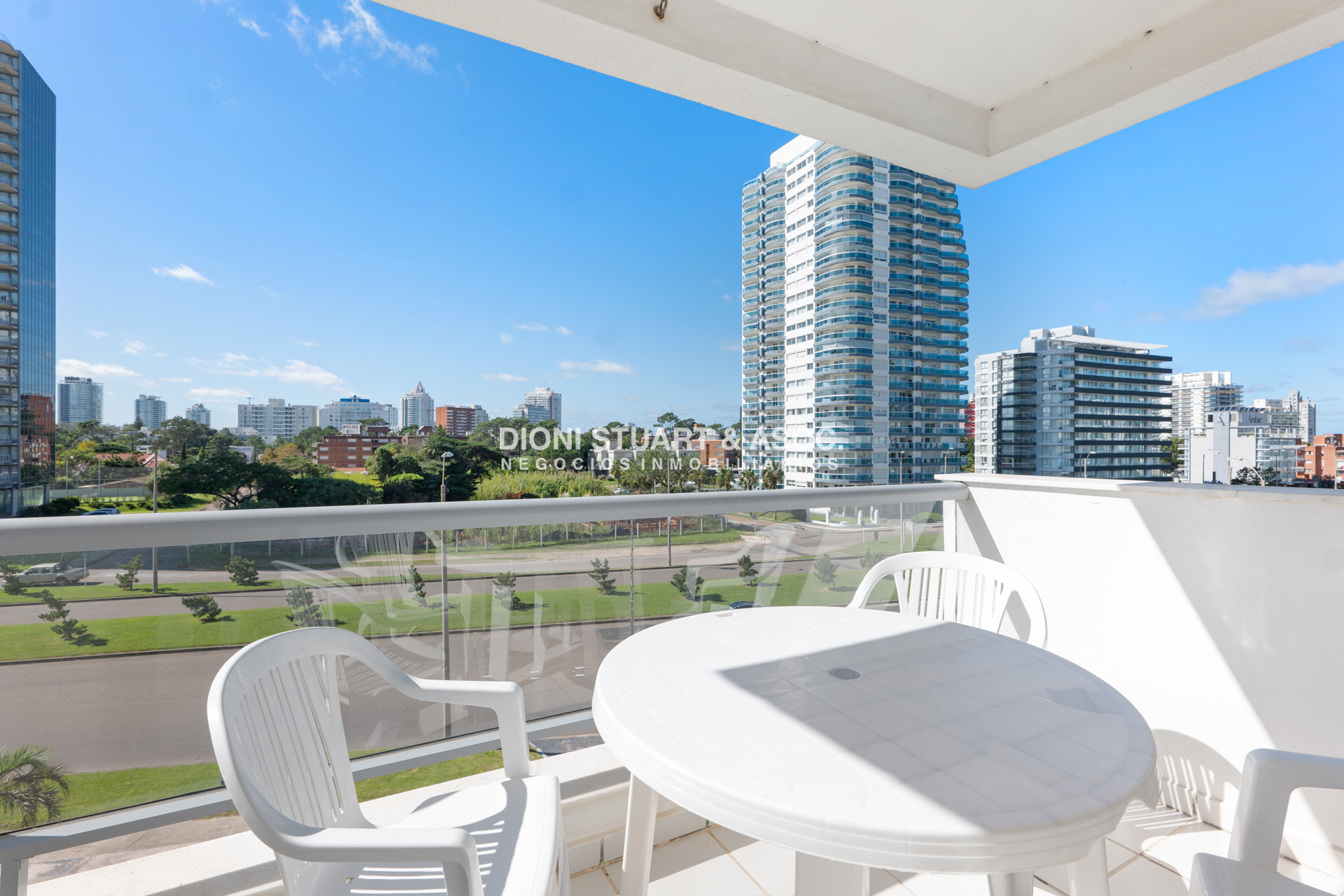 Apartamento ID.657 - OPORTUNIDAD EN VENTA - DEPARTAMENTO DE 2 DORMITORIOS Y 2 BAÑOS - CAP BRETON - CERCA DEL MAR - PLAYA MANSA
