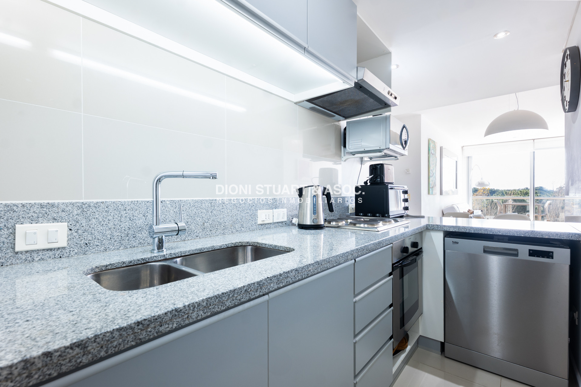 Apartamento ID.980 - APARTAMENTO EN VENTA EN ROOSEVELT DE 2 DORMITORIOS MODERNO EDIFICIO BE PUNTA