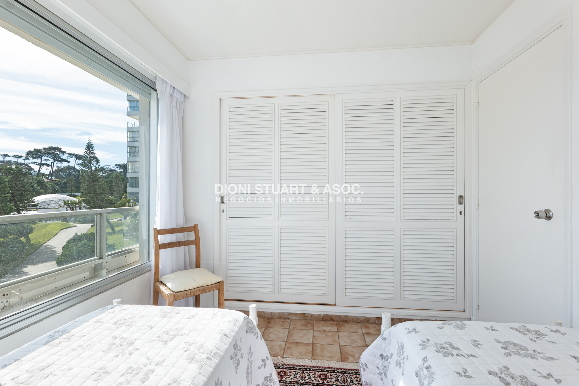 Apartamento ID.675 - APARTAMENTO EN PLAYA MANSA - TORRE JEFFERSON  - 4 DORMITORIOS - COMPLEJO LINCOLN CENTER