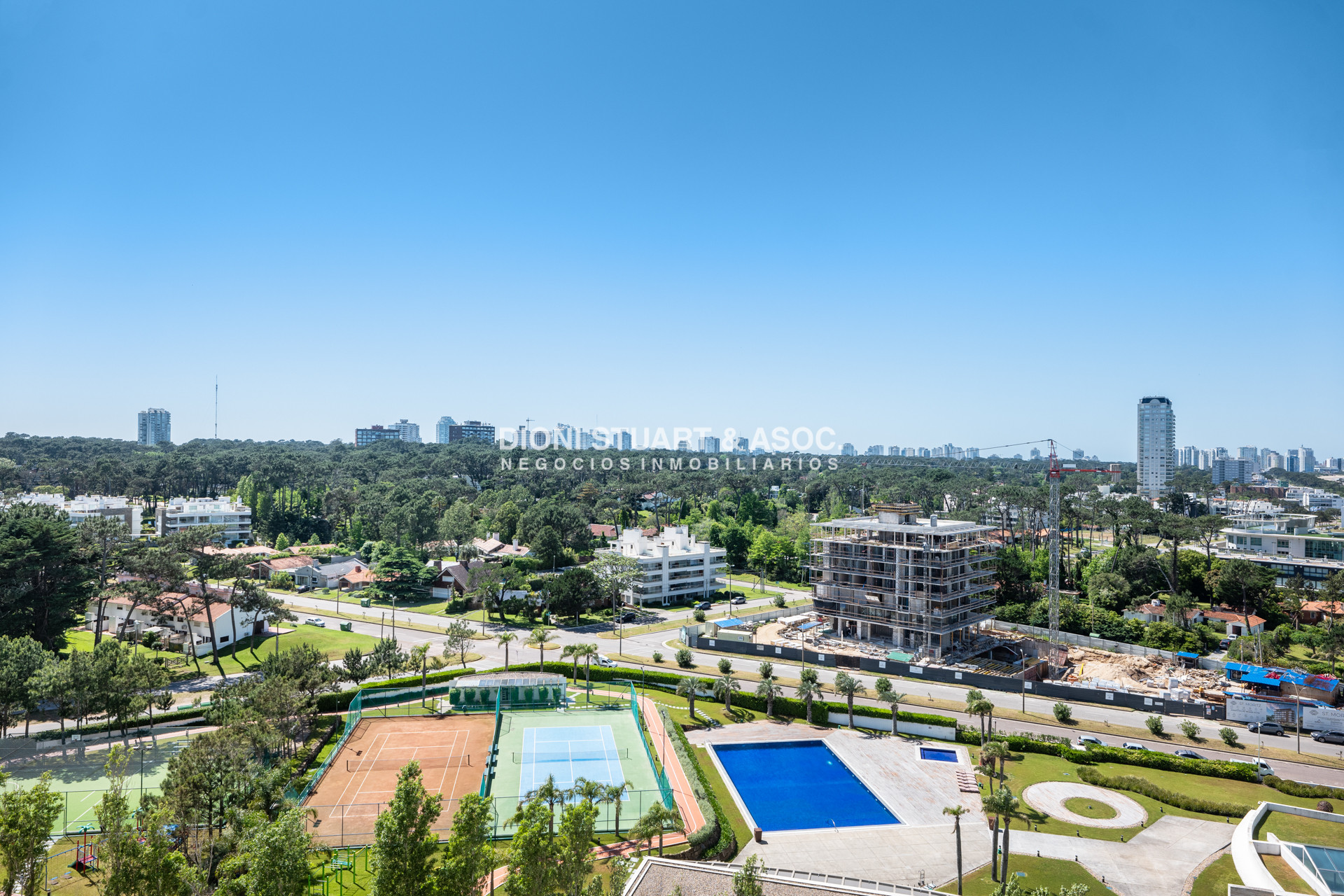 Apartamento ID.812 - Apartamento Frente al Mar en Venta - Torre Jefferson - 2 Dorm y dependencia - Complejo Lincoln Center
