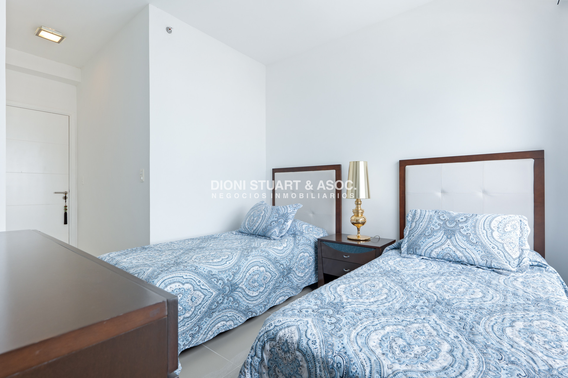 Apartamento ID.601 - Forest Tower 2 - Piso Alto - 3 Dorm