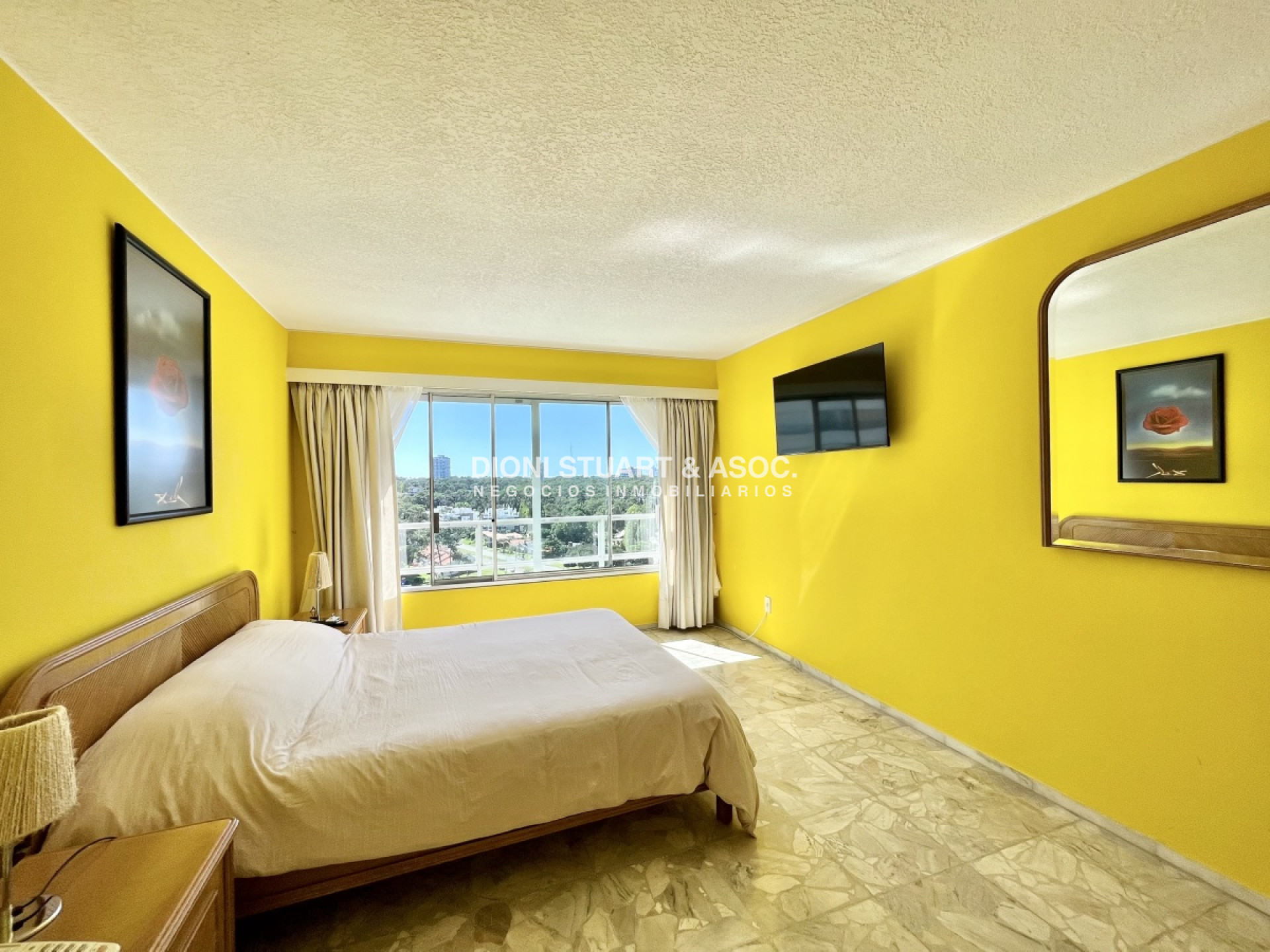 Apartamento ID.121 - OPORTUNIDAD EN VENTA - FRENTE AL MAR -  2 DORM Y MEDIO - COMPLEJO LINCOLN CENTER - TORRE WASHINGTON