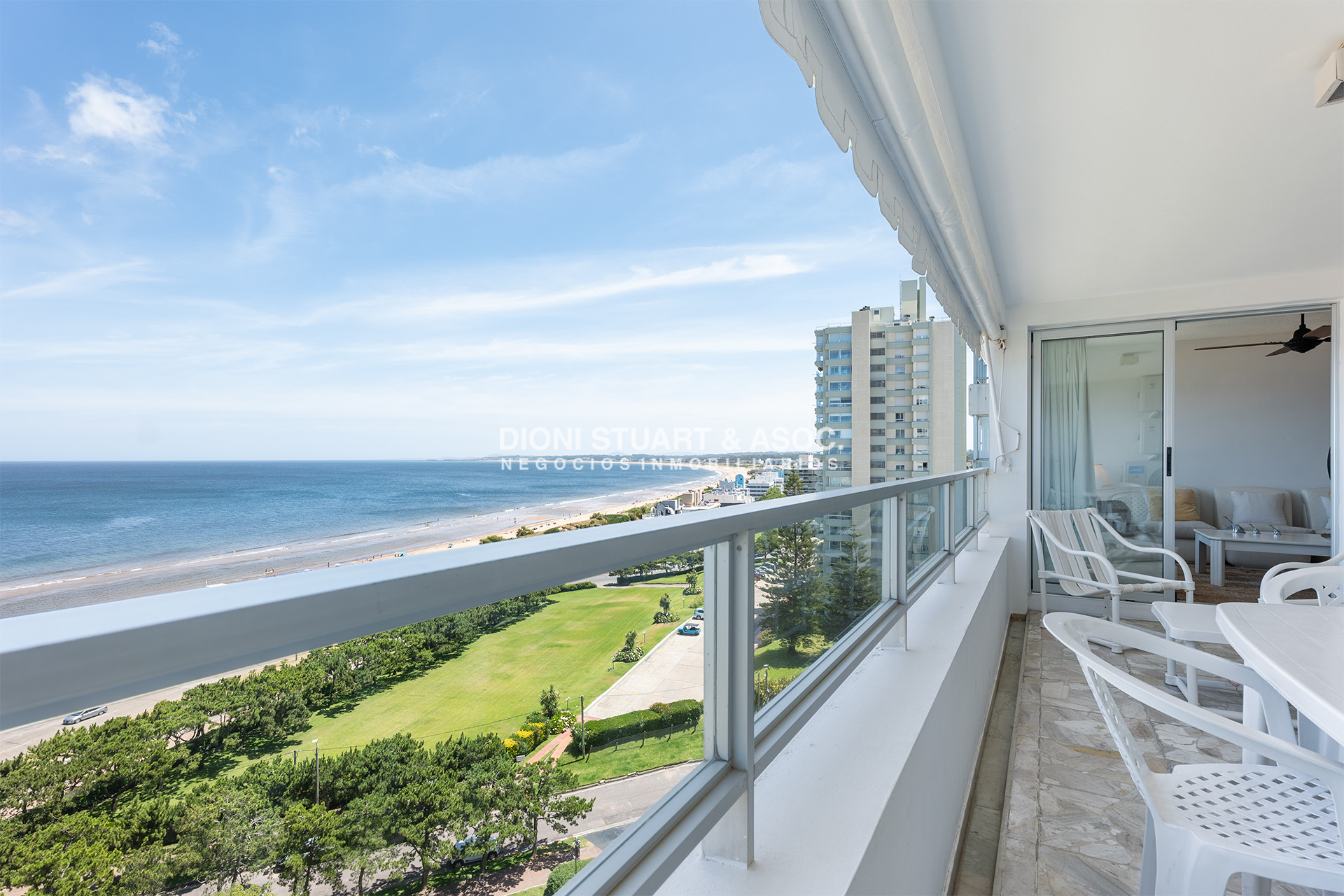 Apartamento ID.380 - APARTAMENTO EN ALQUILER DE VERANO 2 DORMITORIO Y MEDIO FRENTE AL MAR TODOS LOS AMENITIES TORRE WASHINGTON COMPLEJO LINCOLN CENTER