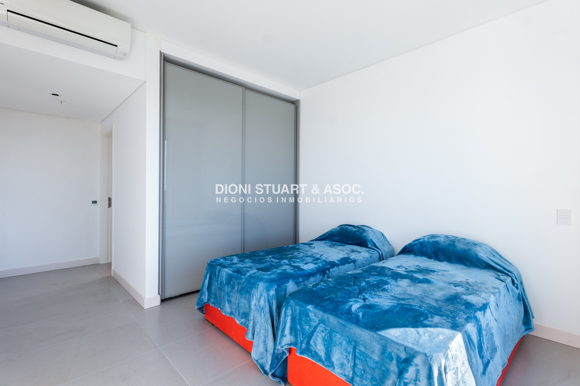 Apartamento ID.829 - DEPARTAMENTO EN VENTA EN LE PARC III UNIFICADO - IMPONENTE