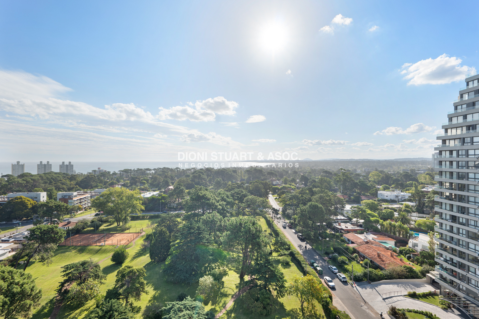 Apartamento ID.636 - Oportunidad - Apartamento en Roosevelt - 2 Dormitorios - Vista al Mar - Orientación Sol - Parquemar Roosevelt