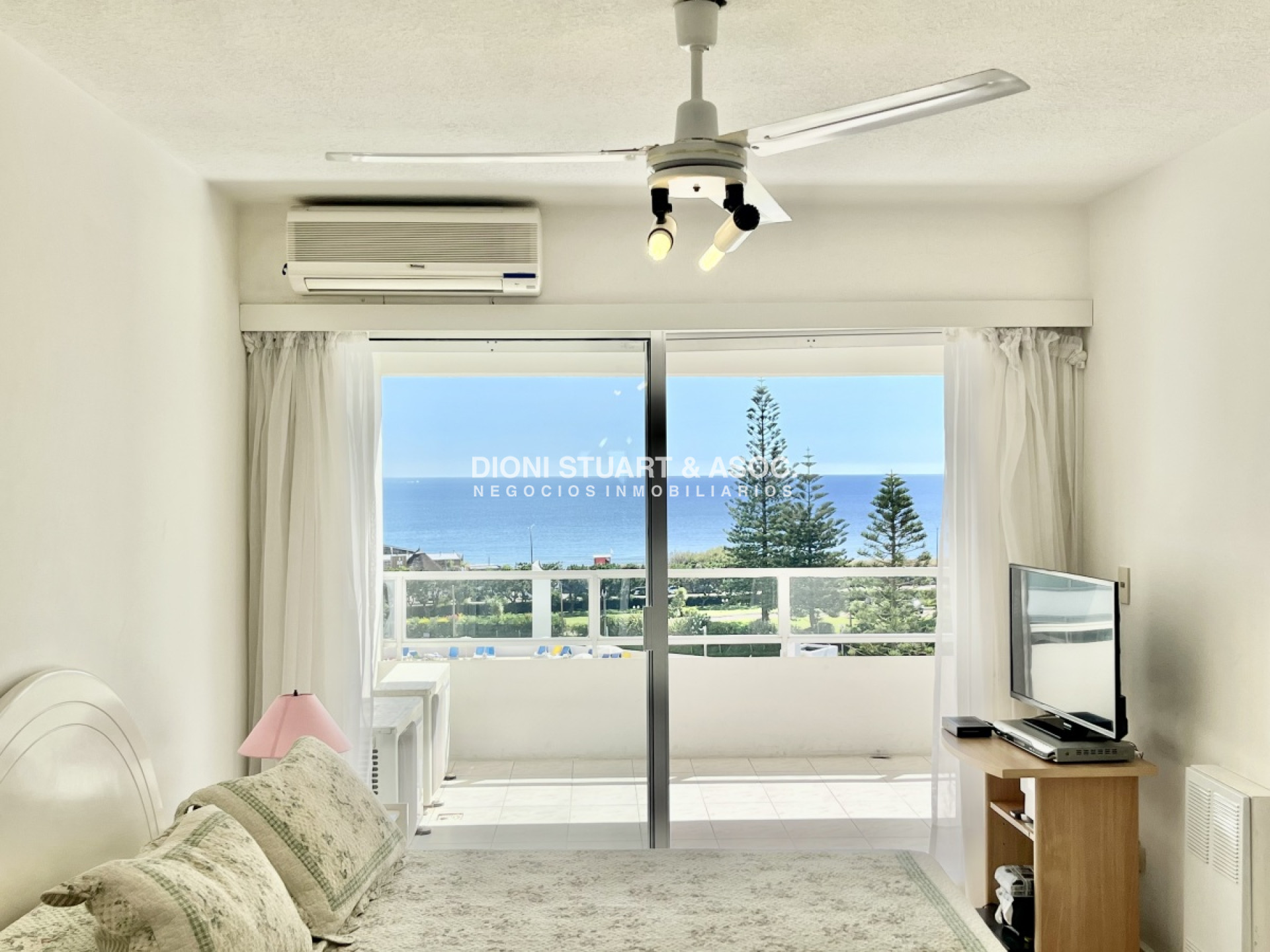 Apartamento ID.399 - Apartamento en Venta en Playa Mansa - Complejo Lincoln Center - Todos Los Amenities - 2 Dorm 