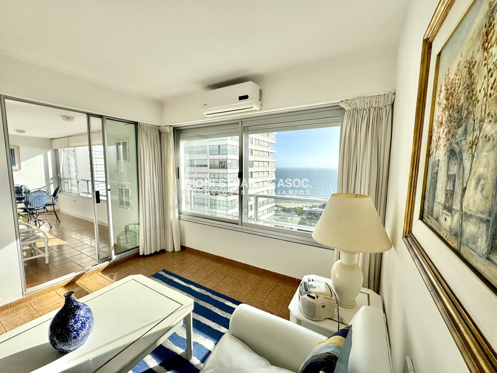 Apartamento ID.1135 - ALQUILER DE TEMPORADA 2 DORMITORIOS Y MEDIO PLAYA MANSA - COMPLEJO LINCOLN CENTER