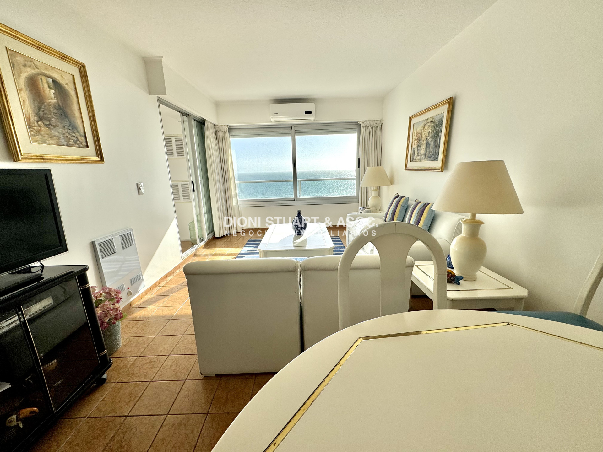 Apartamento ID.1135 - ALQUILER DE TEMPORADA 2 DORMITORIOS Y MEDIO PLAYA MANSA - COMPLEJO LINCOLN CENTER
