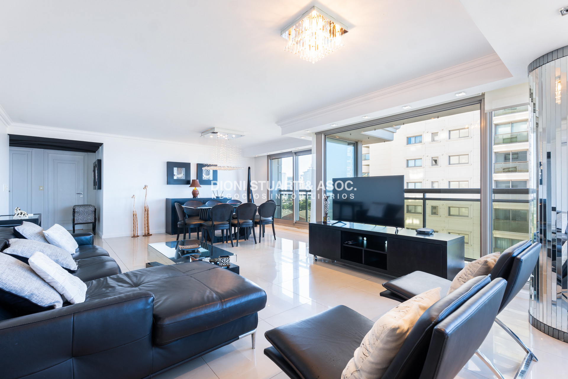 Apartamento ID.984 - IMPERIALE II ESQUINERO APARTAMENTO EN VENTA - 3 DORMITORIOS EN SUITE + DEPENDENCIA