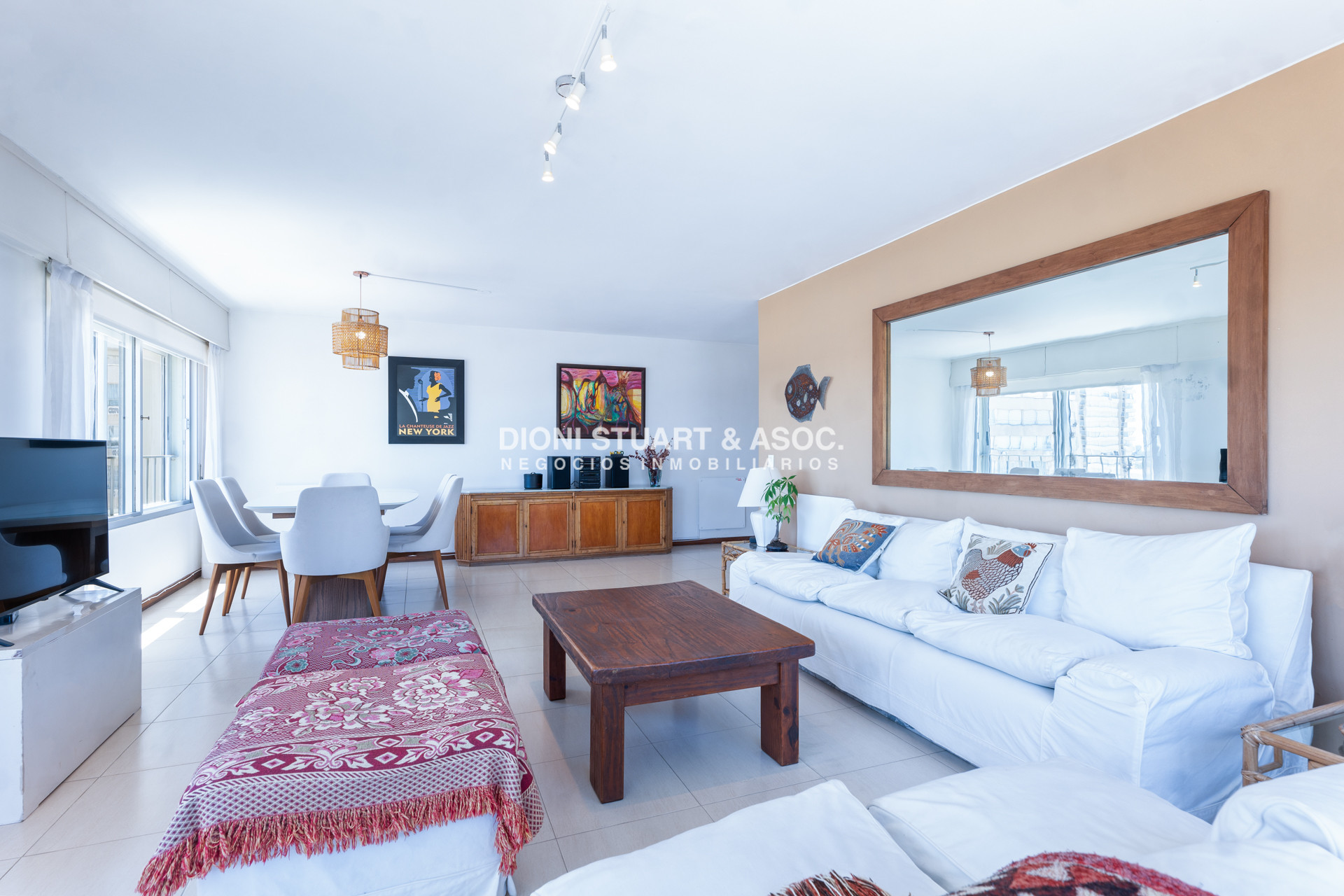 Apartamento ID.1158 - VENTA APARTAMENTO EN PENINSULA 2 DORMITORIOS RECICLADO VISTA AL MAR -  TORRE DEL SOL