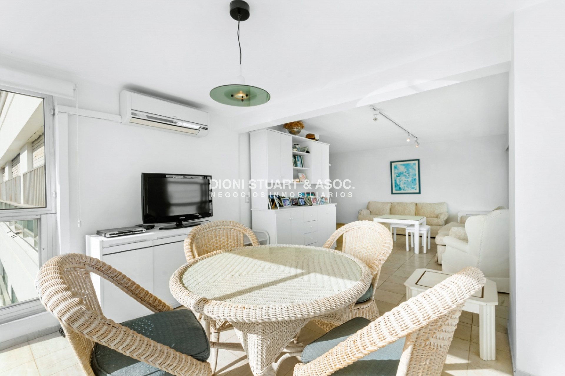 Apartamento ID.501 - APARTAMENTO EN VENTA FRENTE AL MAR 3 DORMITORIOS + DEPENDENCIA COMPLEJO LINCOLN CENTER TORRE JEFFERSON PLAYA MANSA