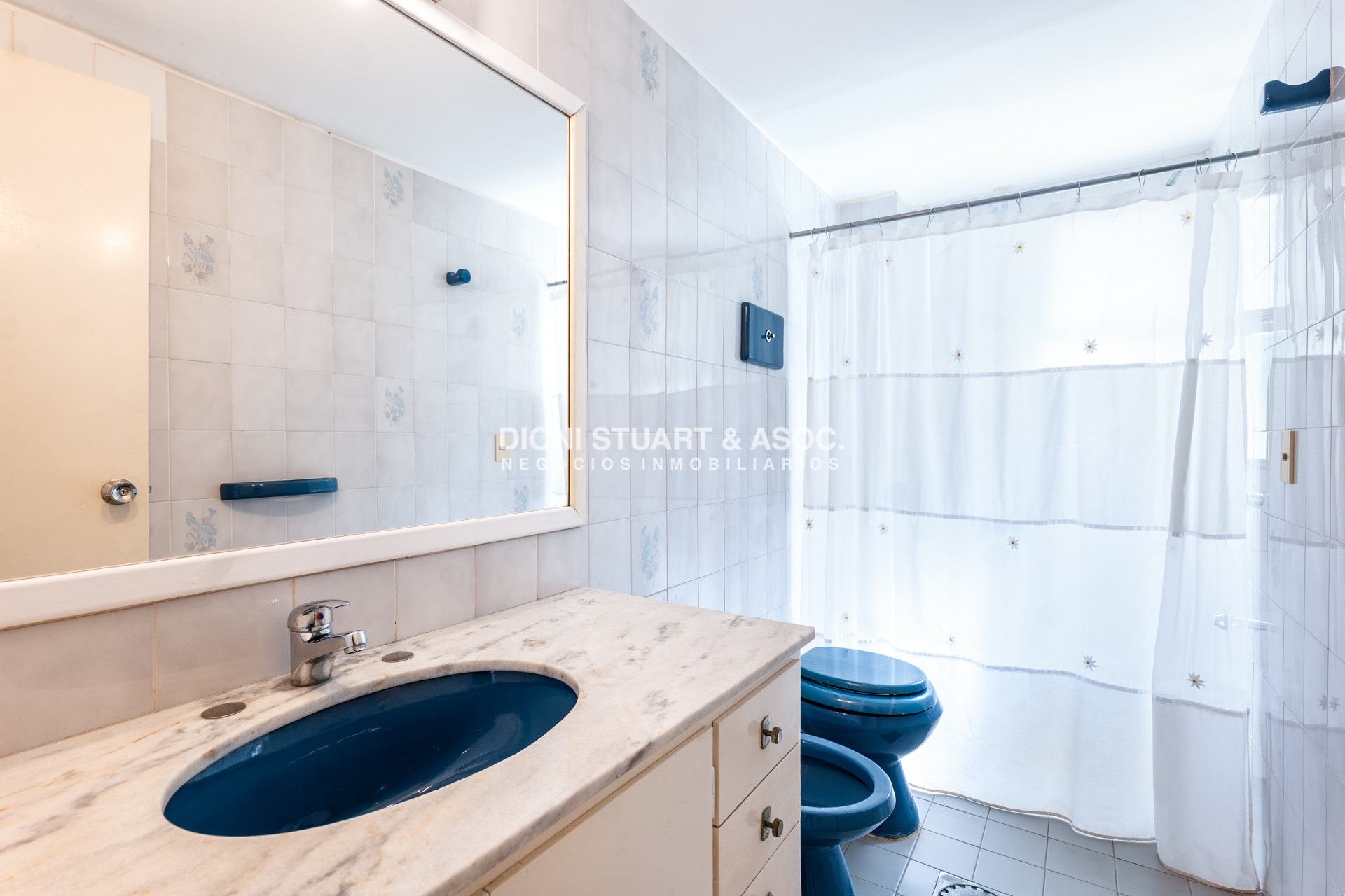 Apartamento ID.391 - DEPARTAMENTO PENT HOUSE DUPLEX EN PLAYA MANSA EN VENTA - 3 DORMITORIOS - CON ESTUFA Y BARBACOA