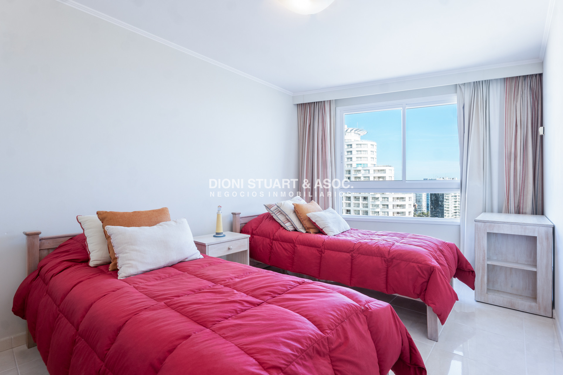 Apartamento ID.56 - VENTA APARTAMENTO MILLENIUM TOWER - 3 DORMITORIOS EN SUITE + DEPENDENCIA - ESQUINERO