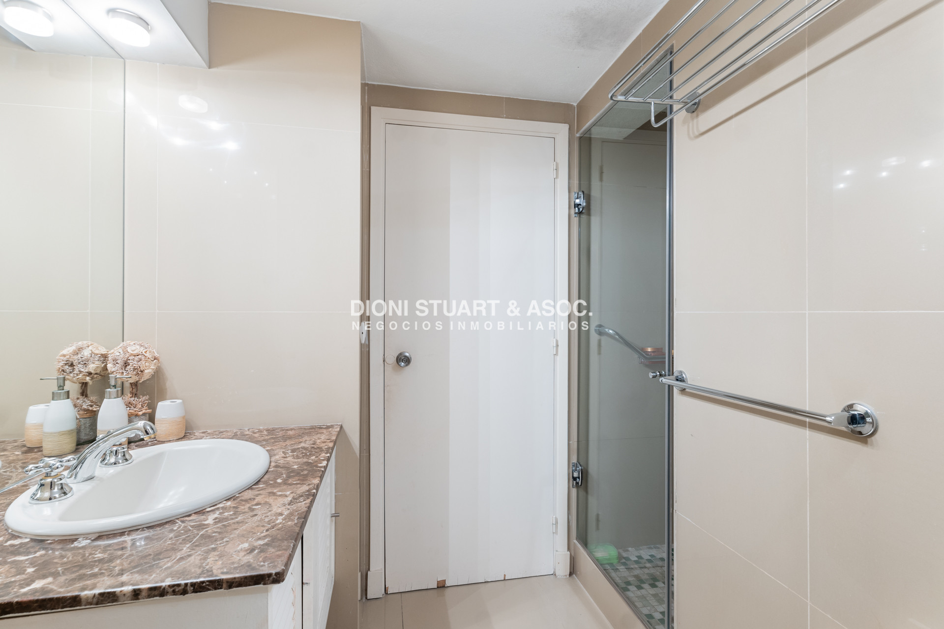 Apartamento ID.711 - Apartamento de 3 Dormitorios En Venta - Reciclado - Complejo Lincoln Center - Torre Washington