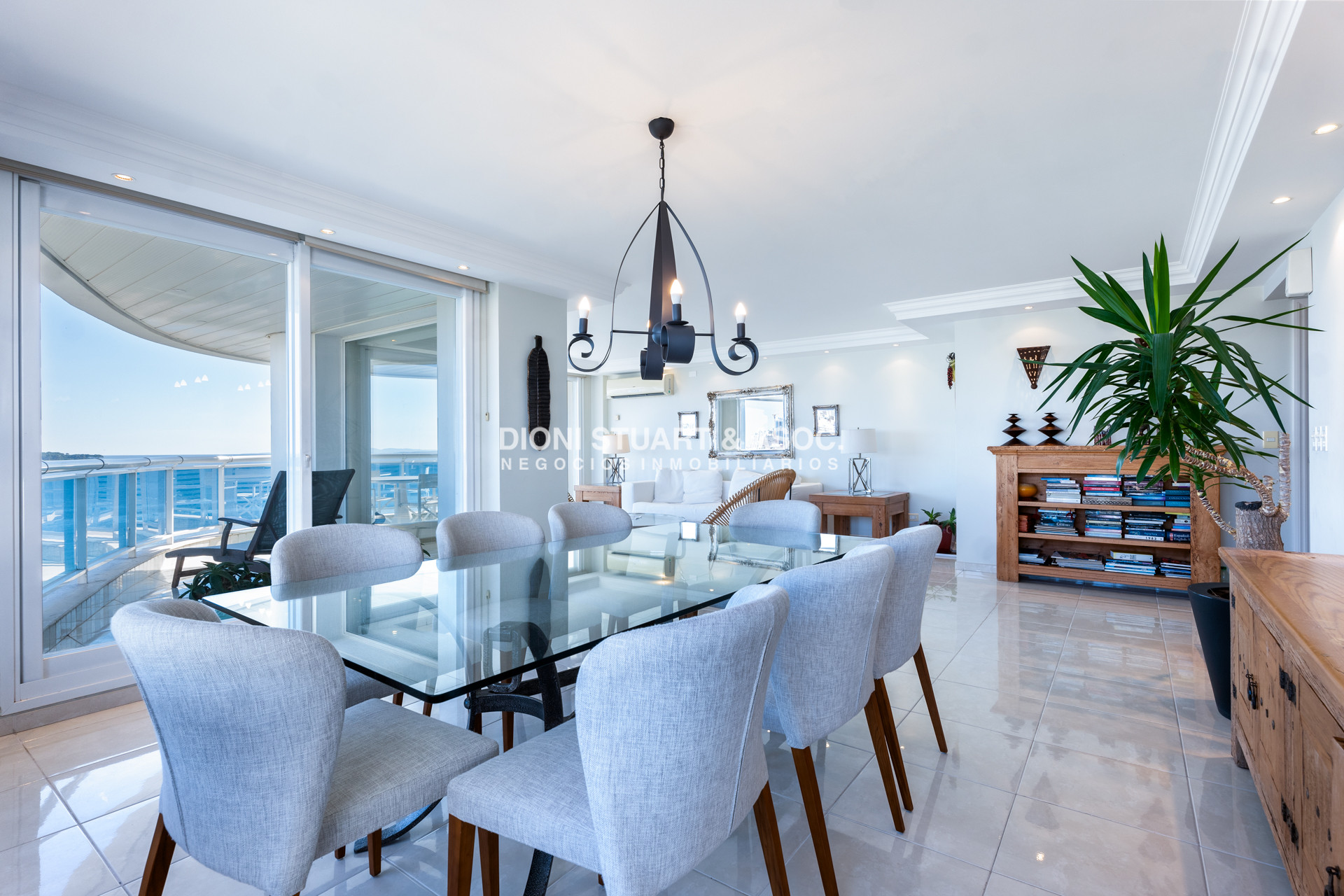 Apartamento ID.949 - DEPARTAMENTO ESQUINERO EN VENTA EN MILLENIUM TOWER PLAYA MANSA - 3 DORMITORIOS EN SUITE + DEPENDENCIA