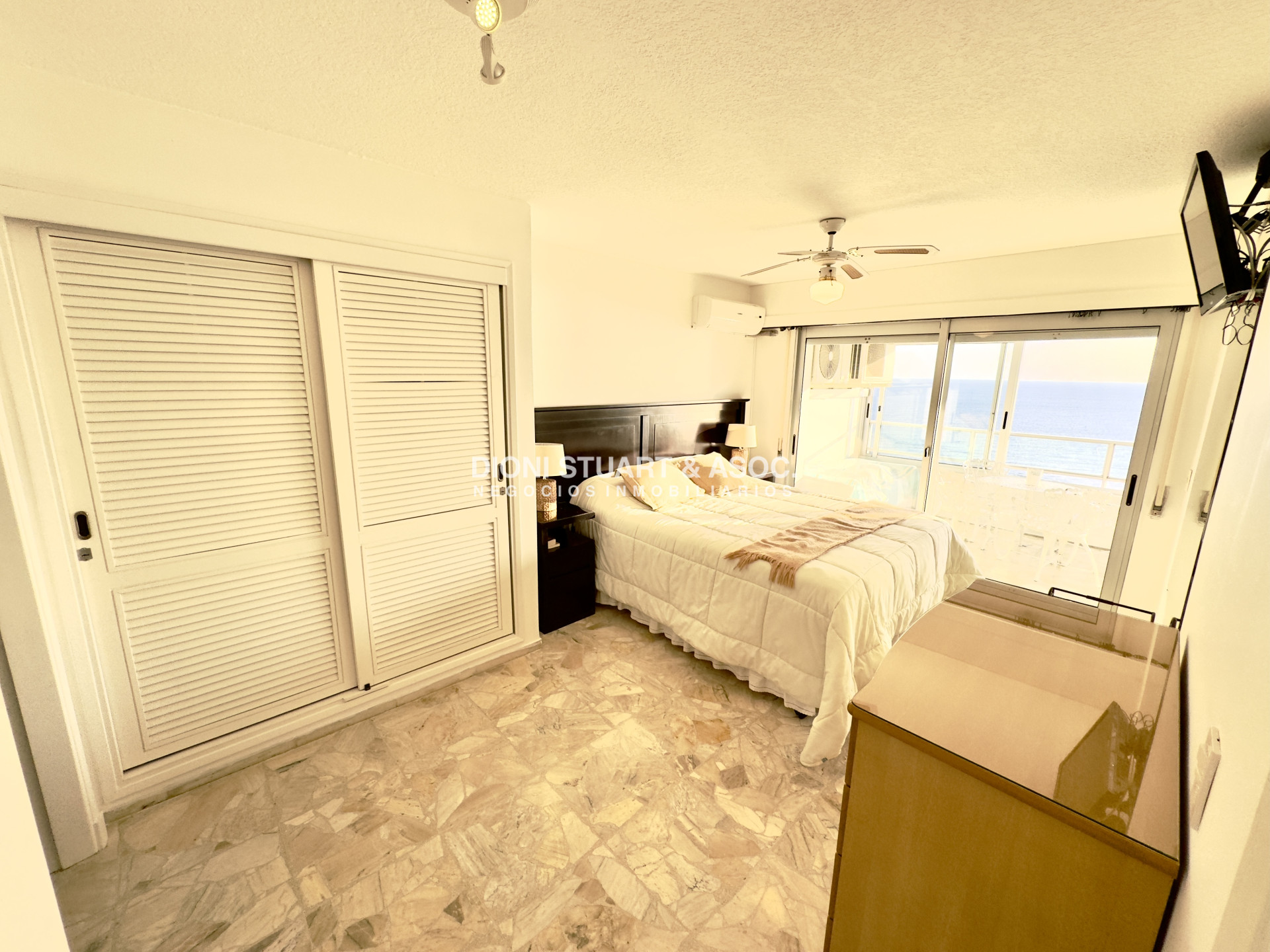 Apartamento ID.1105 - APARTAMENTO EN ALQUILER DE VERANO 2 DORMITORIO Y MEDIO FRENTE AL MAR TODOS LOS AMENITIES TORRE WASHINGTON COMPLEJO LINCOLN CENTER