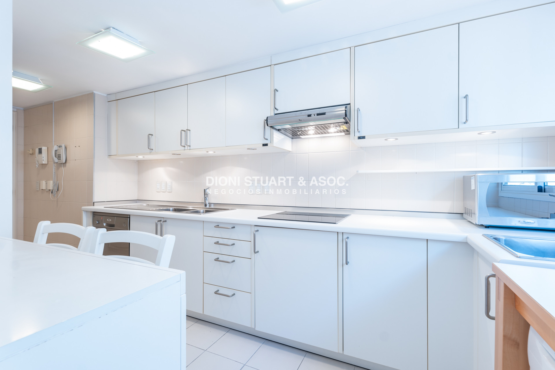 Apartamento ID.635 - Portofino - Increíble Vista Al Puerto - 3 Dorm en Suite + Dep.