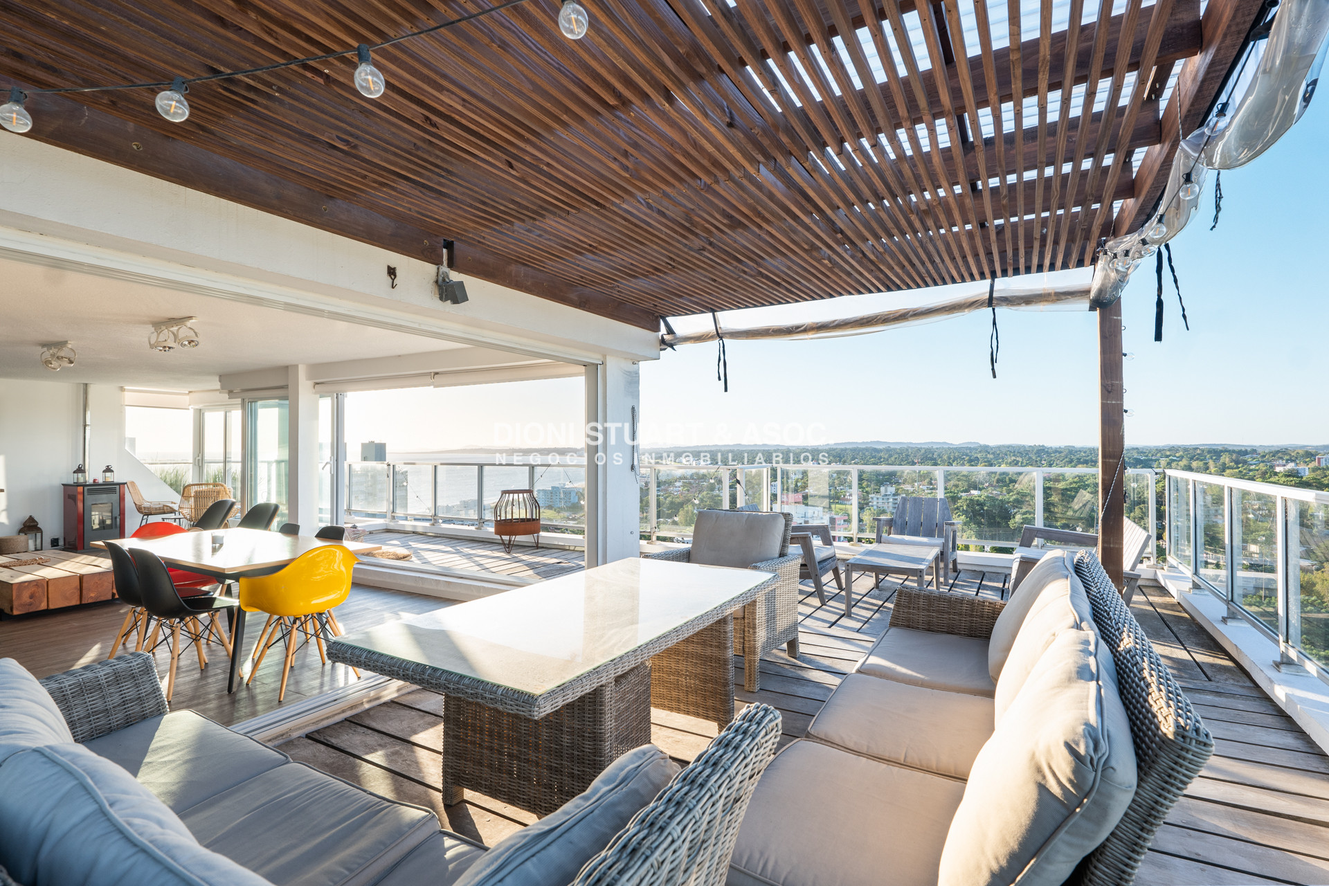 Apartamento ID.922 - PENT HOUSE DUPLEX EN LA MANSA - 4 DORM Y DEP - COMPLEJO LINCOLN CENTER - TORRE WILSON