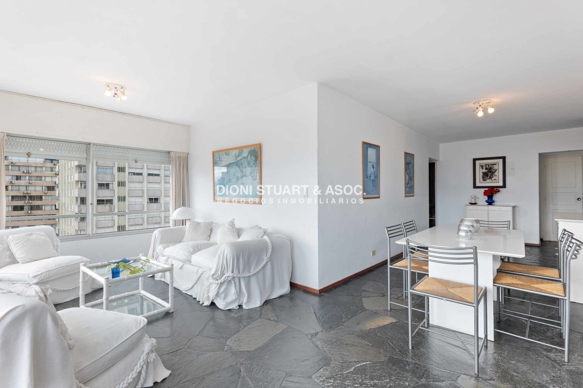 Apartamento ID.681 - Apartamento En Venta - En Gorlero - Peninsula - 2 Dormitorios - Edificio Michelangelo