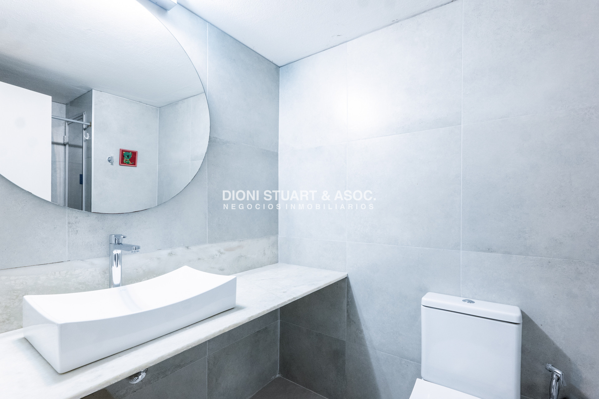 Apartamento ID.1059 - ALQUILER APARTAMENTO 3 DORMITORIOS FRENTE AL MAR PLAYA MANSA - COMPLEJO LINCOLN CENTER