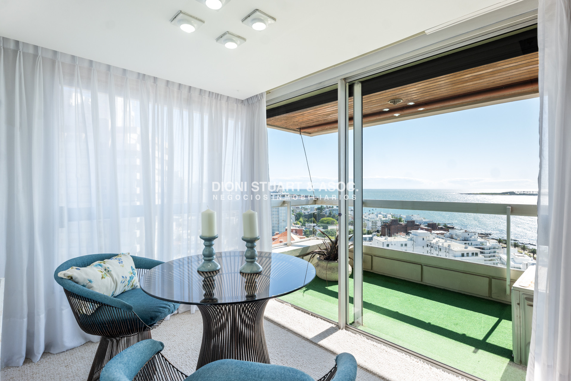 Apartamento ID.850 - Edificio El Torreon - 3 Dorm y Dep. - Apartamento Primera Linea Mansa