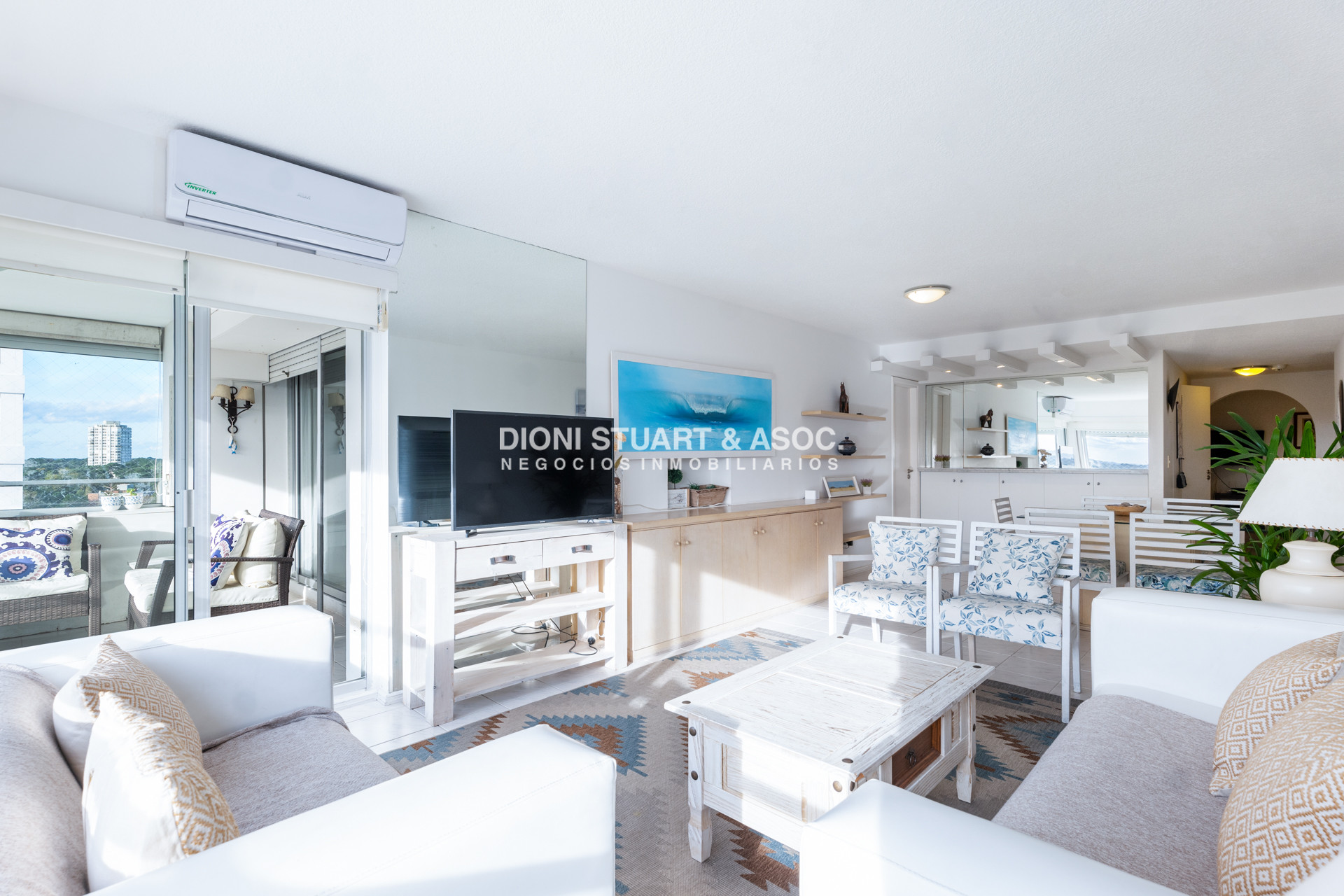 Apartamento ID.953 - APARTAMENTO EN VENTA FRENTE AL MAR 2 DORMITORIOS + DEPENDENCIA - COMPLEJO LINCOLN CENTER - PLAYA MANSA