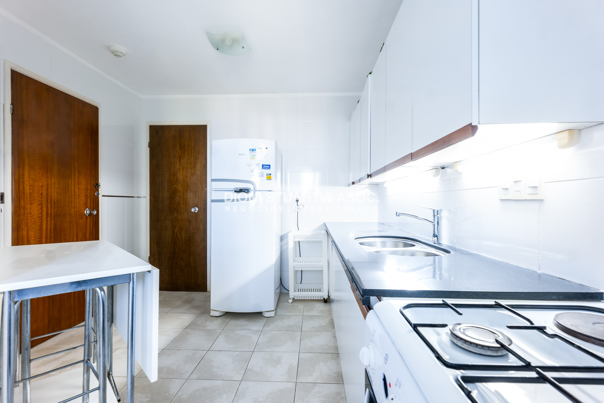 Apartamento ID.926 - DEPARTAMENTO CON VISTA AL MAR - 2 DORMITORIOS - PARQUEMAR ROOSEVELT - RECICLADO