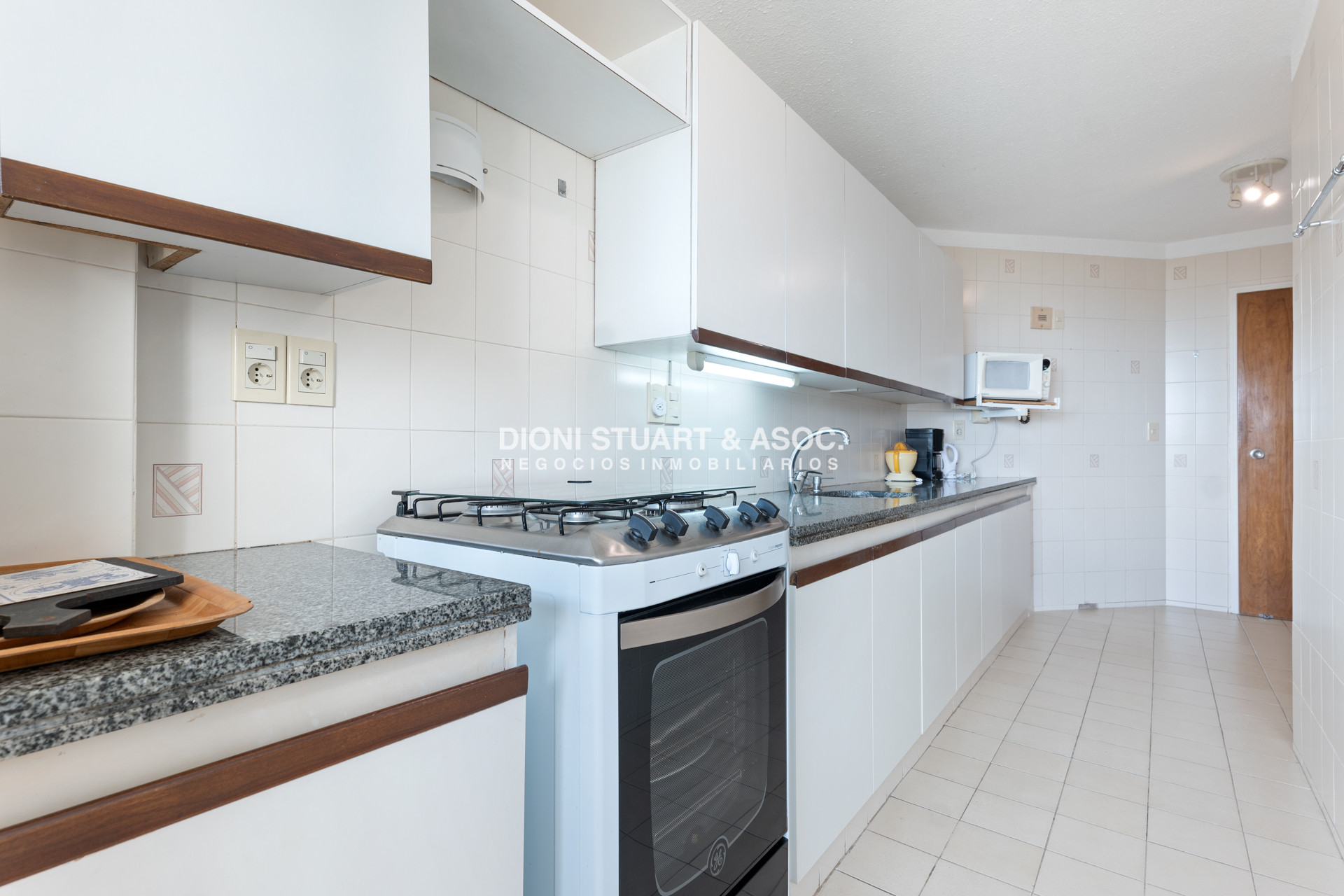 Apartamento ID.636 - Oportunidad - Apartamento en Roosevelt - 2 Dormitorios - Vista al Mar - Orientación Sol - Parquemar Roosevelt