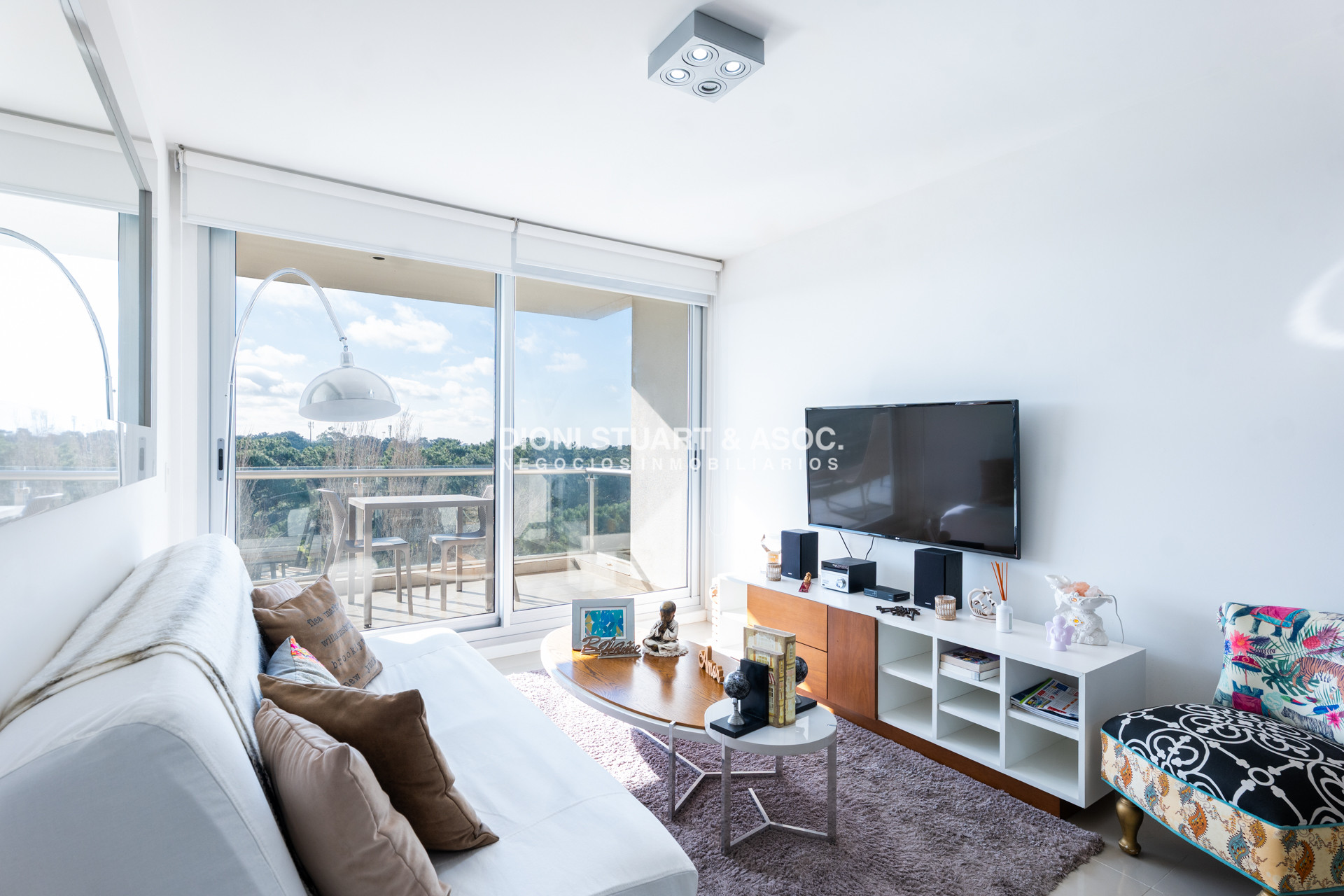 Apartamento ID.980 - APARTAMENTO EN VENTA EN ROOSEVELT DE 2 DORMITORIOS MODERNO EDIFICIO BE PUNTA