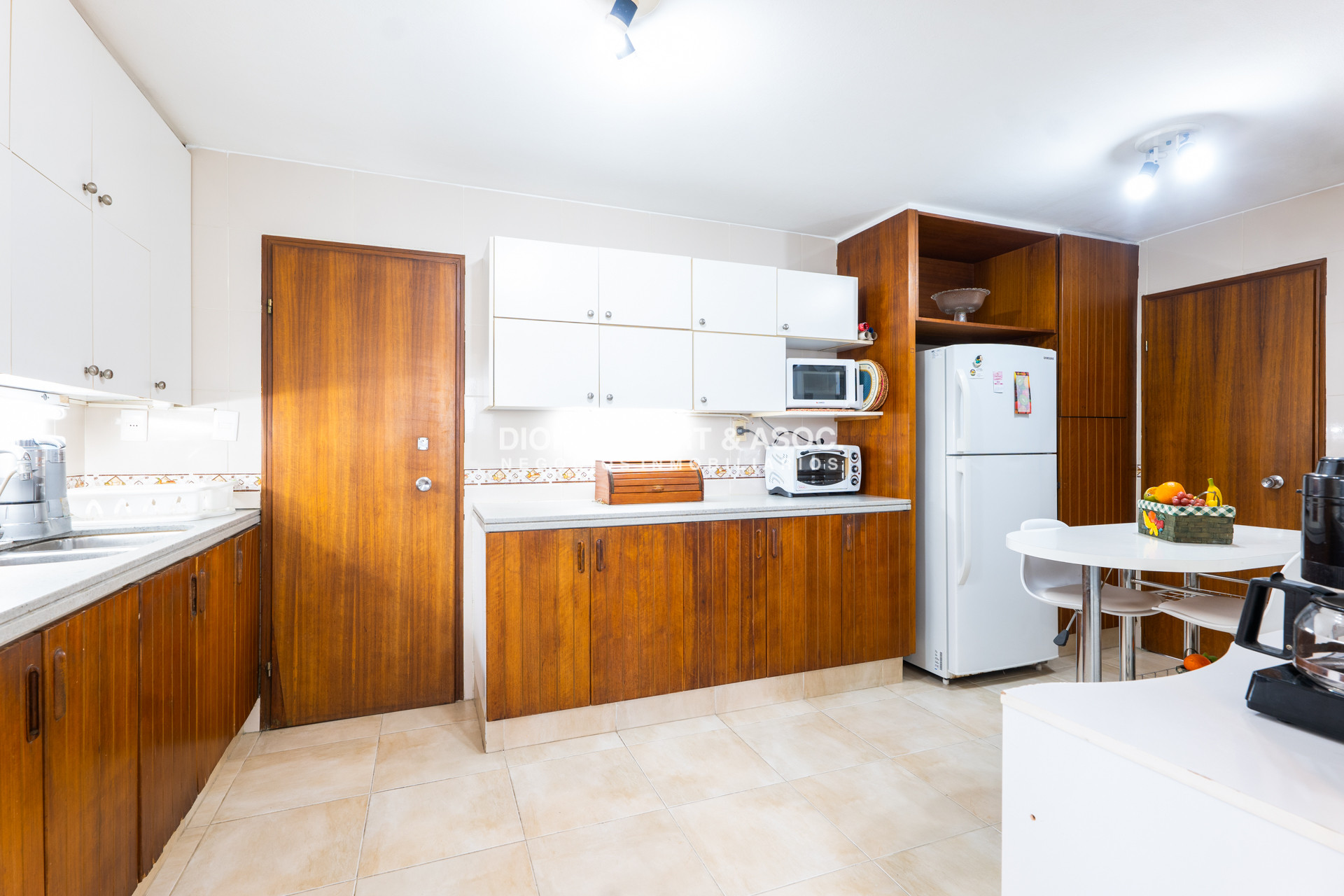 Apartamento ID.776 - Apartamento en Roosevelt Center en Venta - 3 Dormitorios y Dep.