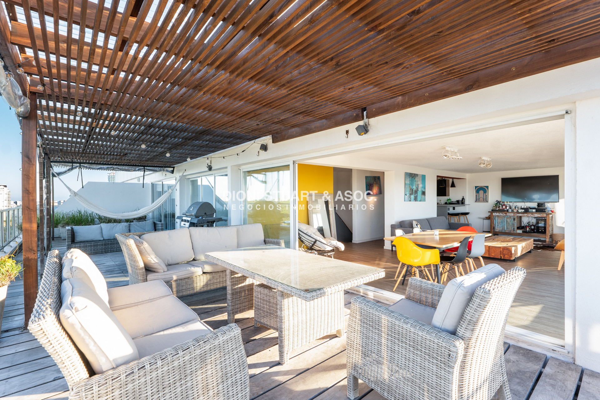 Apartamento ID.922 - PENT HOUSE DUPLEX EN LA MANSA - 4 DORM Y DEP - COMPLEJO LINCOLN CENTER - TORRE WILSON