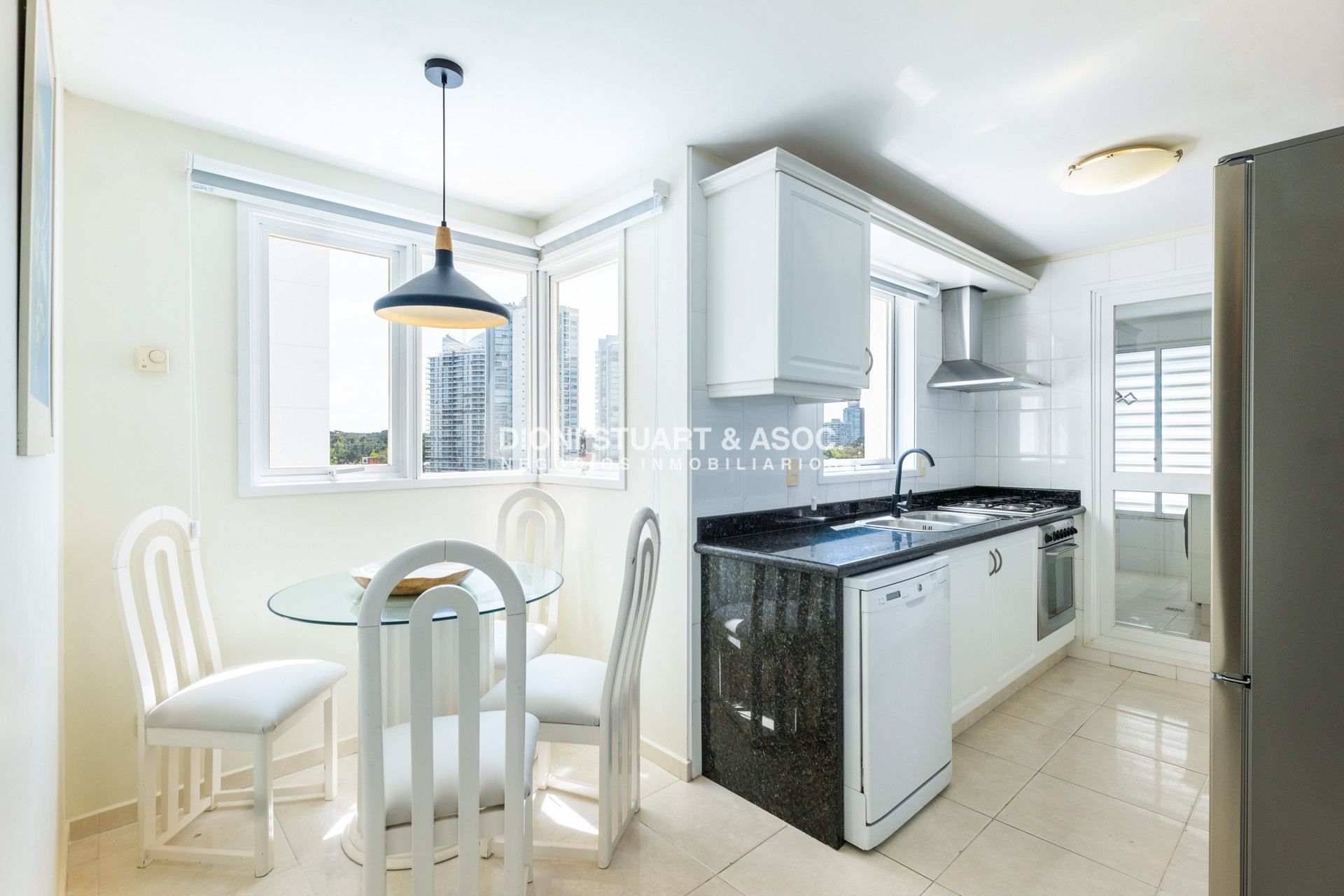 Apartamento ID.800 - MILLENIUM TOWER EN ALQUILER DE TEMPORADA - 3 DORMITORIOS EN SUITE + DEP. - LA MEJOR VISTA