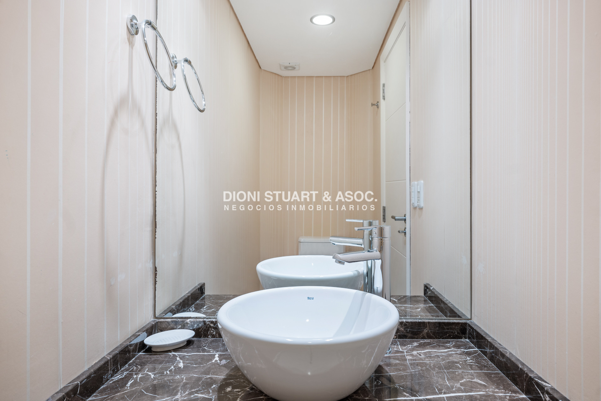 Apartamento ID.662 - CASINO TOWER - EN VENTA - 2 DORM - TIPOLOGÍA 05