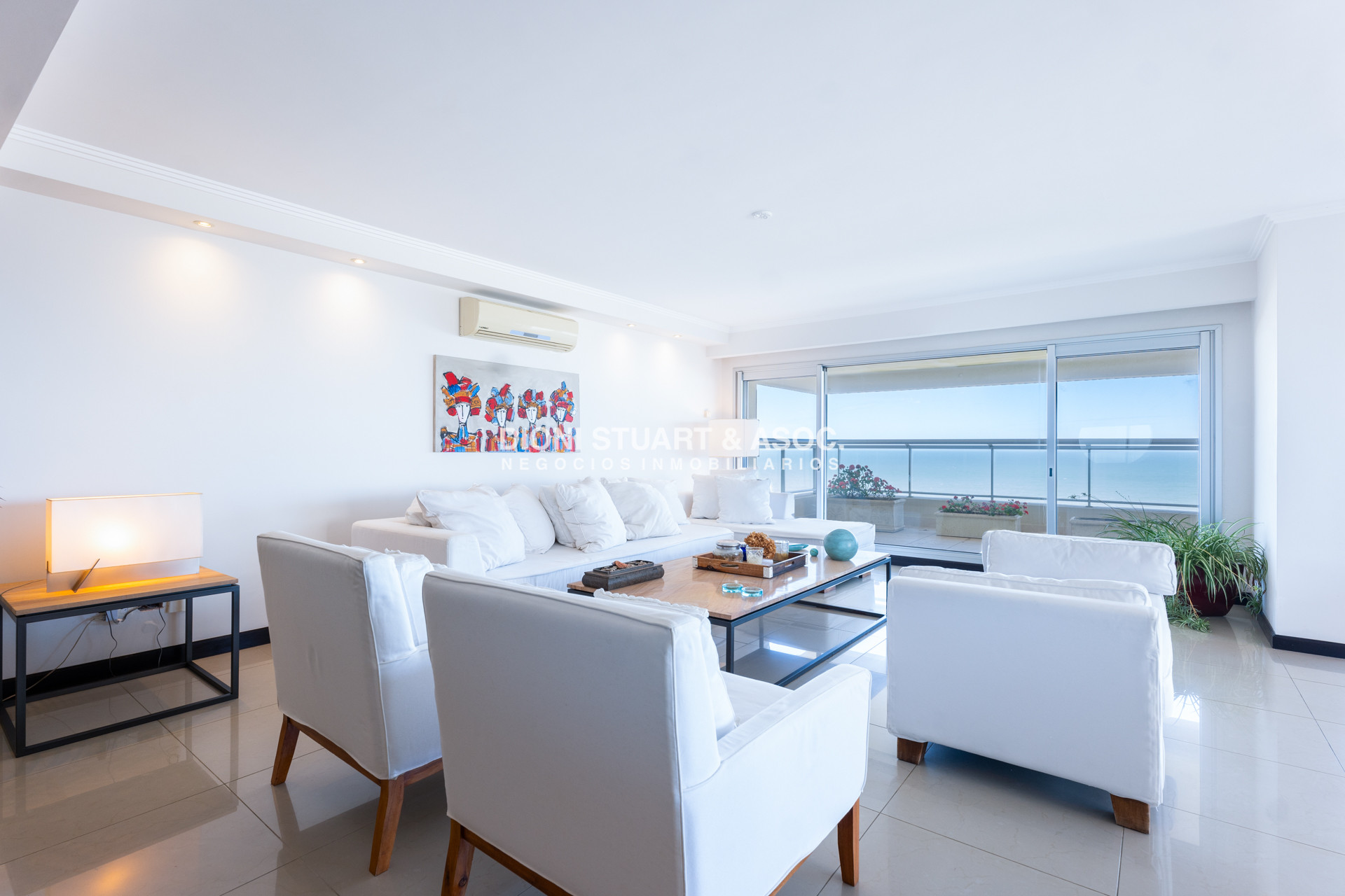 Apartamento ID.839 - Torre Lobos Esquinero - 3 Dorm en suite + Dep.