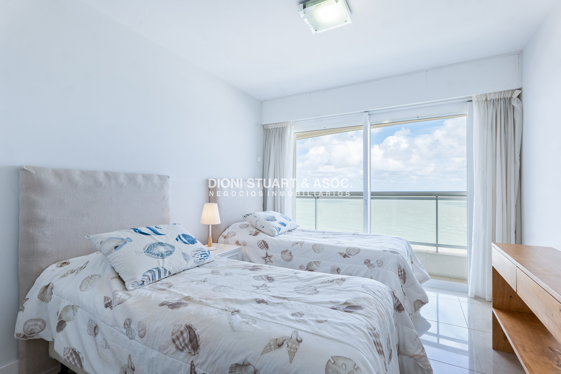 Apartamento ID.1082 - ALQUILER TEMPORADA - ANUAL O INVERNAL - APARTAMENTO EN TORRE AQUARELA - 3 DORMITORIOS EN SUITE - PLAYA MANSA
