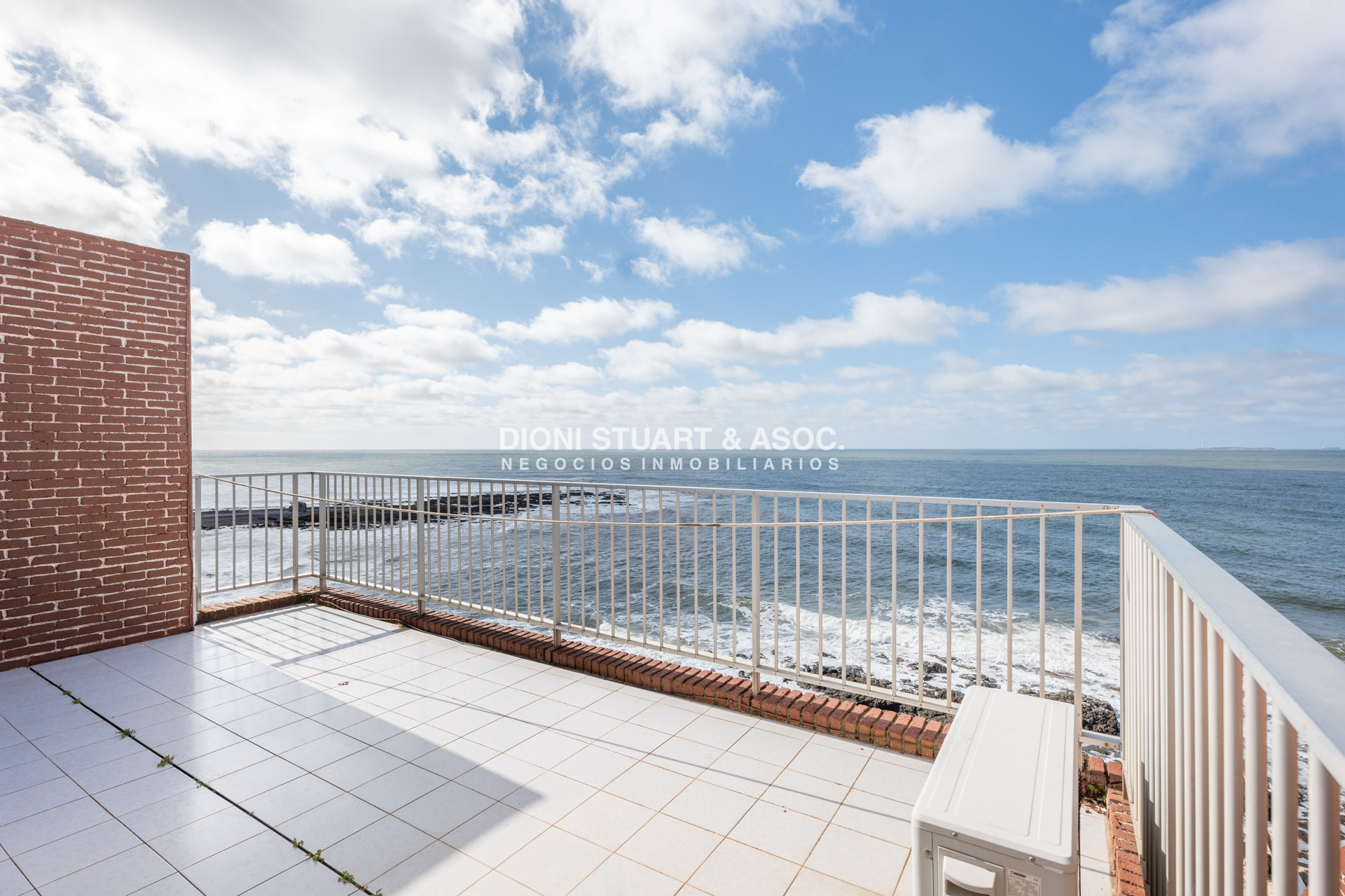 Apartamento ID.750 - Pent House En Peninsula - Edificio Carmel - 3 Dorm y Dep. 