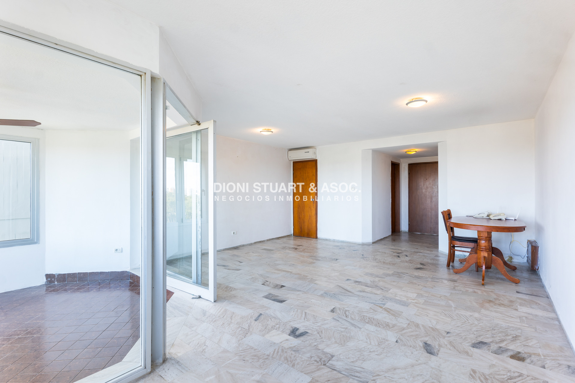 Apartamento ID.778 - Apartamento en Venta en Oportunidad - Roosevelt Center - 3 Dormitorios - Reciclado