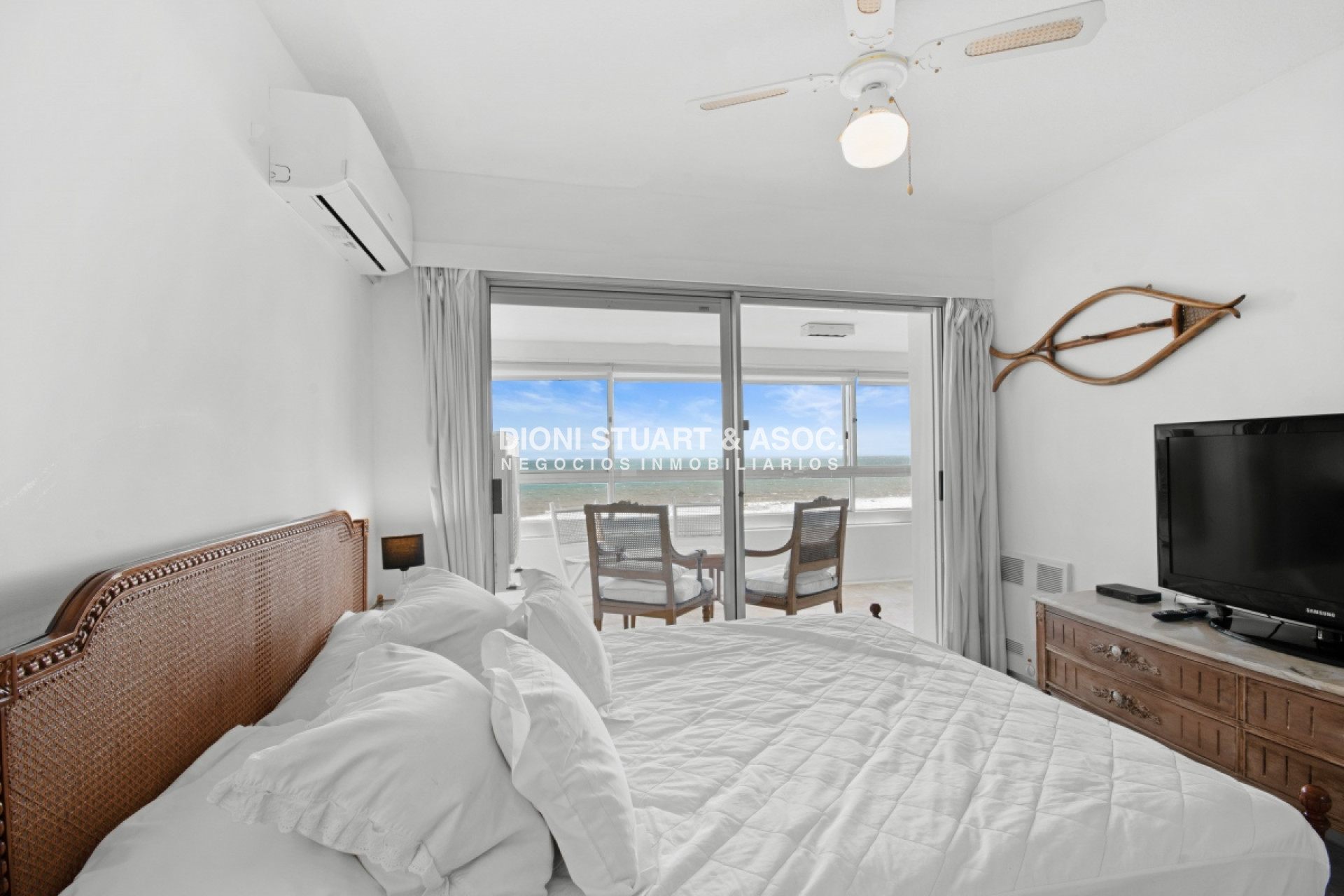 Apartamento ID.29 - 2 DORMITORIOS Y MEDIO APARTAMENTO EN ALQUILER DE VERANO FRENTE AL MAR TODOS LOS AMENITIES COMPLEJO LINCOLN CENTER