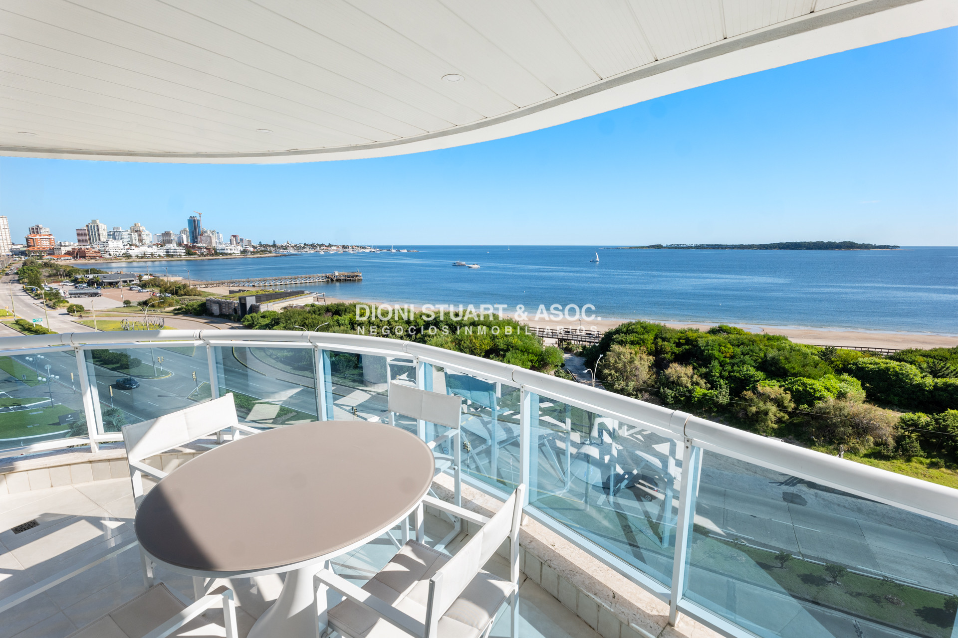 Apartamento ID.949 - DEPARTAMENTO ESQUINERO EN VENTA EN MILLENIUM TOWER PLAYA MANSA - 3 DORMITORIOS EN SUITE + DEPENDENCIA